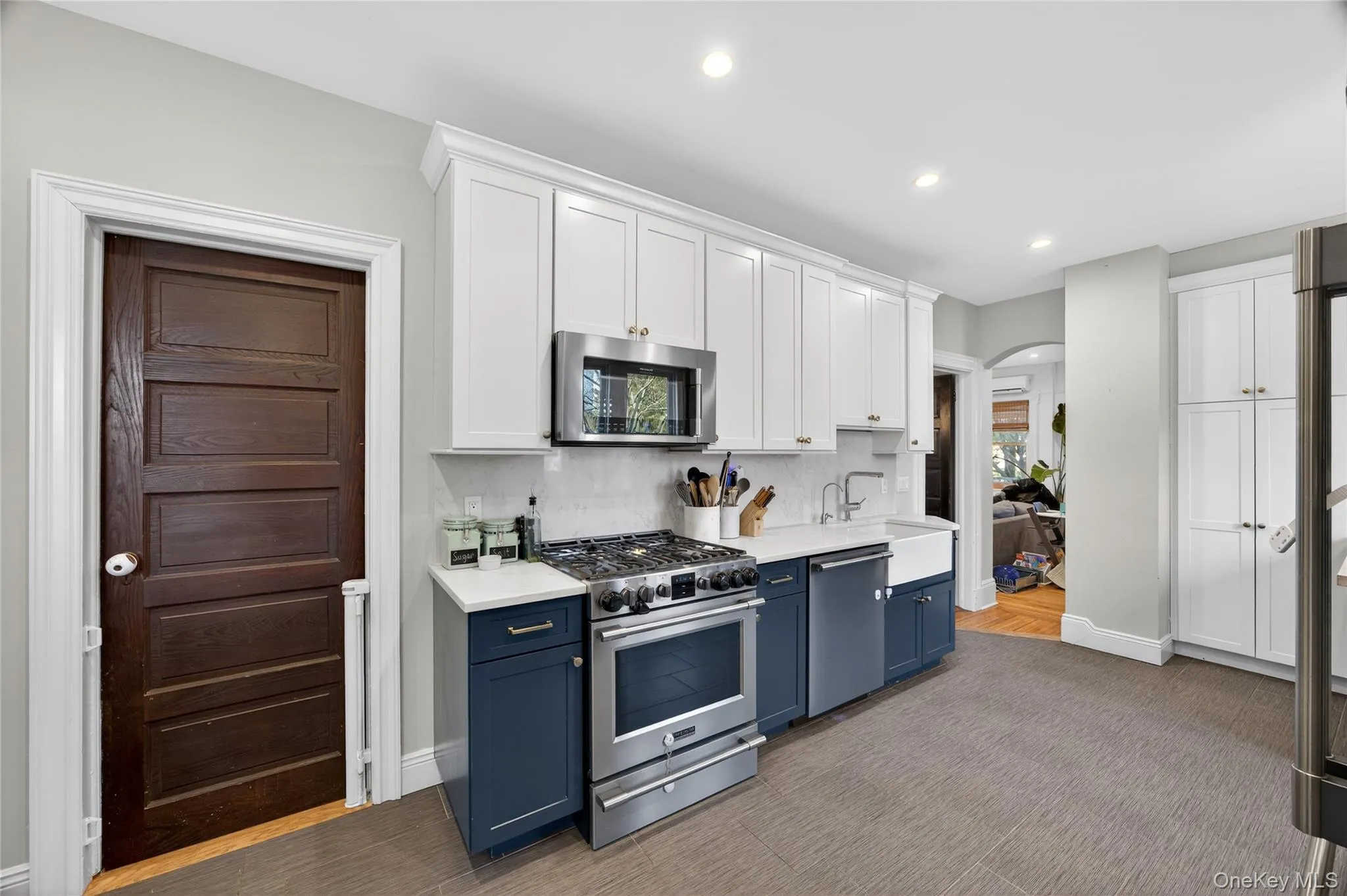 121 Morris Avenue, Hempstead, NY, 4 Bedrooms Bedrooms, 9 Rooms Rooms,2 BathroomsBathrooms,Residential Lease,For Rent,Morris,0,977568 121 Morris Avenue, Hempstead, NY, 4 Bedrooms Bedrooms, 9 Rooms Rooms,2 BathroomsBathrooms,Residential Lease,For Rent,Morris,0,977568