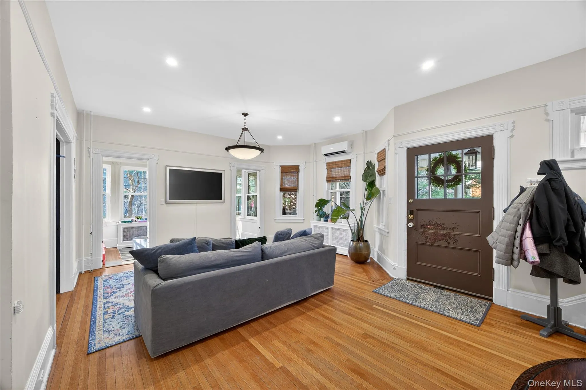 121 Morris Avenue, Hempstead, NY, 4 Bedrooms Bedrooms, 9 Rooms Rooms,2 BathroomsBathrooms,Residential Lease,For Rent,Morris,0,977568 121 Morris Avenue, Hempstead, NY, 4 Bedrooms Bedrooms, 9 Rooms Rooms,2 BathroomsBathrooms,Residential Lease,For Rent,Morris,0,977568