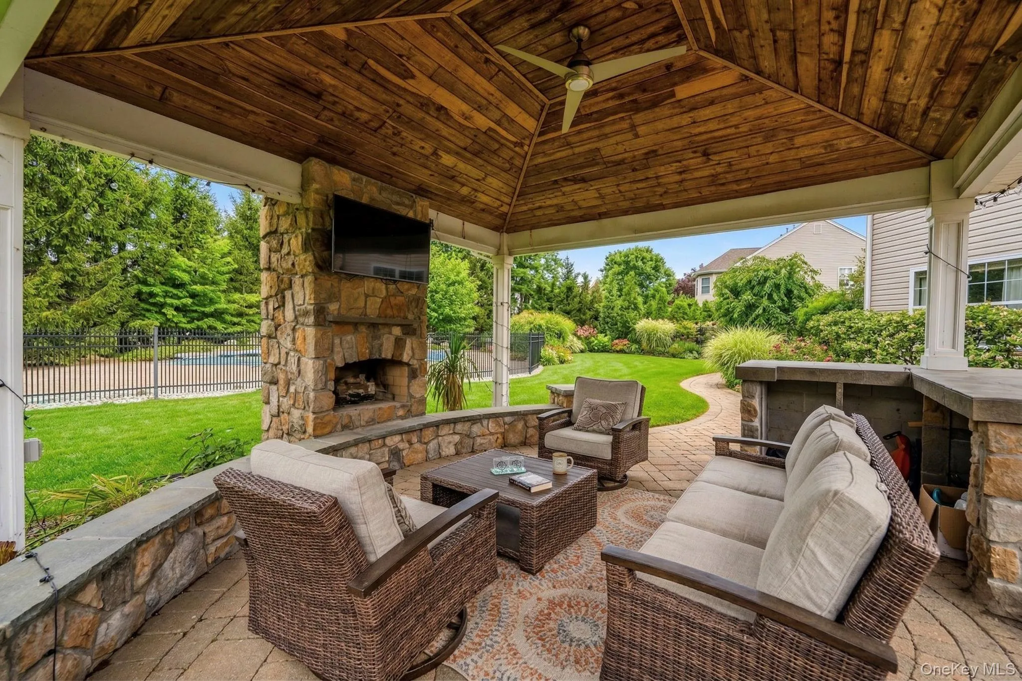 1 Holly Court, Brookhaven, NY, 5 Bedrooms Bedrooms, 8 Rooms Rooms,3 BathroomsBathrooms,Residential,For Rent,Holly,0,977571 1 Holly Court, Brookhaven, NY, 5 Bedrooms Bedrooms, 8 Rooms Rooms,3 BathroomsBathrooms,Residential,For Rent,Holly,0,977571