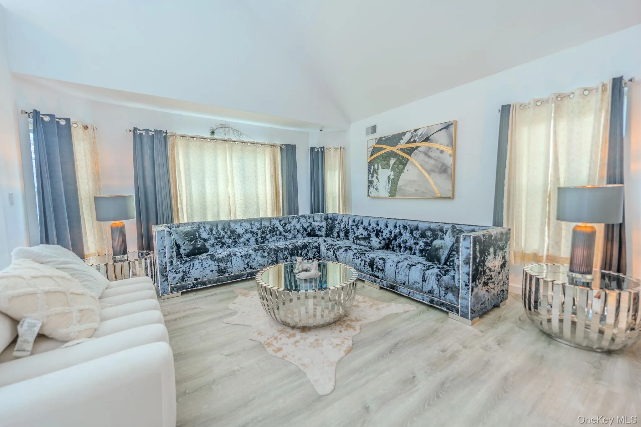 1 Holly Court, Brookhaven, NY, 5 Bedrooms Bedrooms, 8 Rooms Rooms,3 BathroomsBathrooms,Residential,For Rent,Holly,0,977571 1 Holly Court, Brookhaven, NY, 5 Bedrooms Bedrooms, 8 Rooms Rooms,3 BathroomsBathrooms,Residential,For Rent,Holly,0,977571