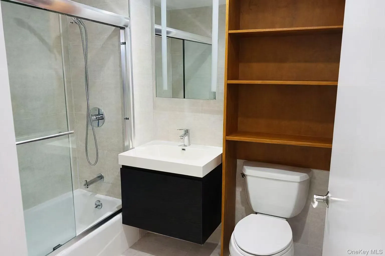 15815 Union Turnpike, New York, NY, 1 Bedroom Bedrooms, 3 Rooms Rooms,1 BathroomBathrooms,Residential,For Rent,Union,0,977595 15815 Union Turnpike, New York, NY, 1 Bedroom Bedrooms, 3 Rooms Rooms,1 BathroomBathrooms,Residential,For Rent,Union,0,977595