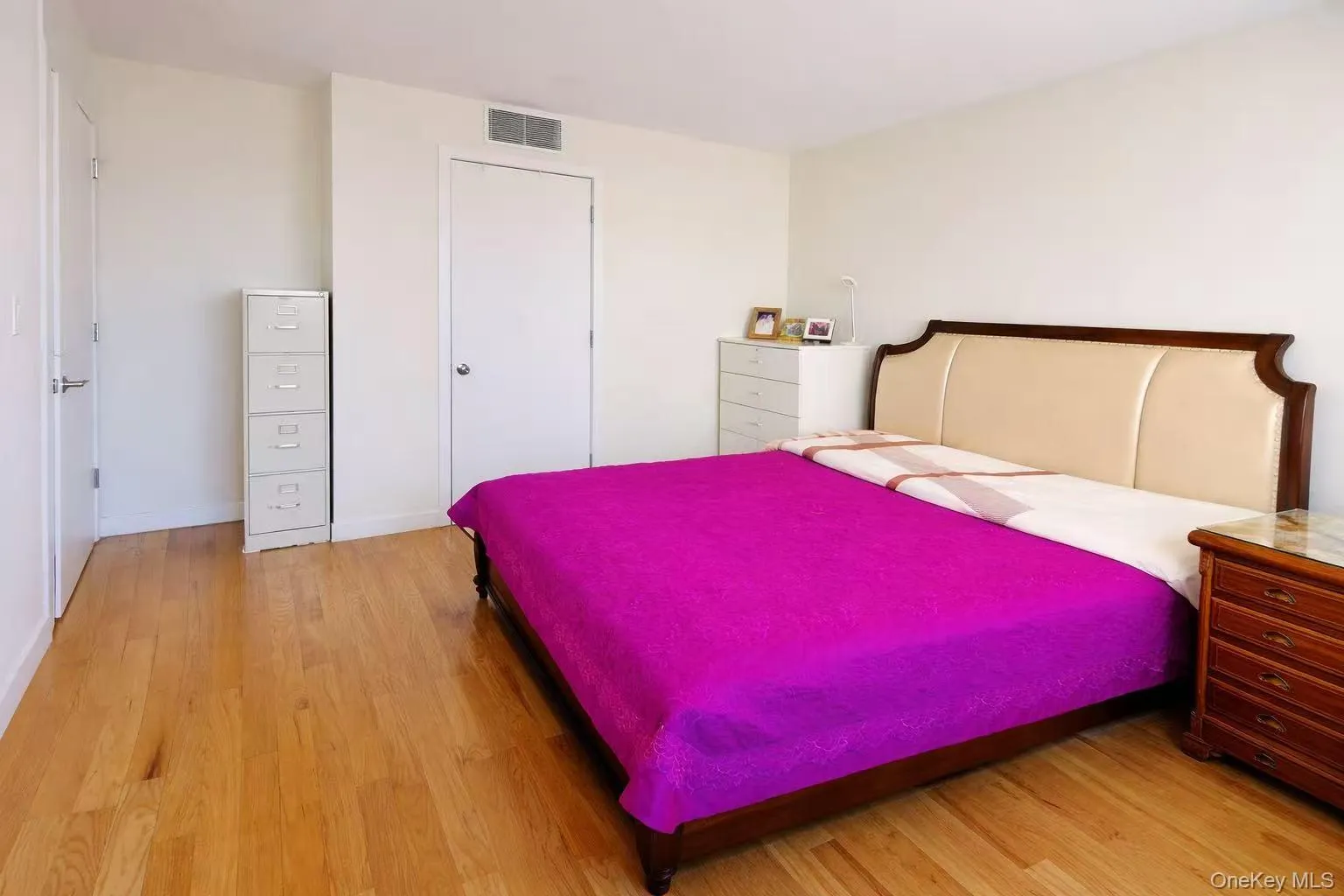 15815 Union Turnpike, New York, NY, 1 Bedroom Bedrooms, 3 Rooms Rooms,1 BathroomBathrooms,Residential,For Rent,Union,0,977595 15815 Union Turnpike, New York, NY, 1 Bedroom Bedrooms, 3 Rooms Rooms,1 BathroomBathrooms,Residential,For Rent,Union,0,977595