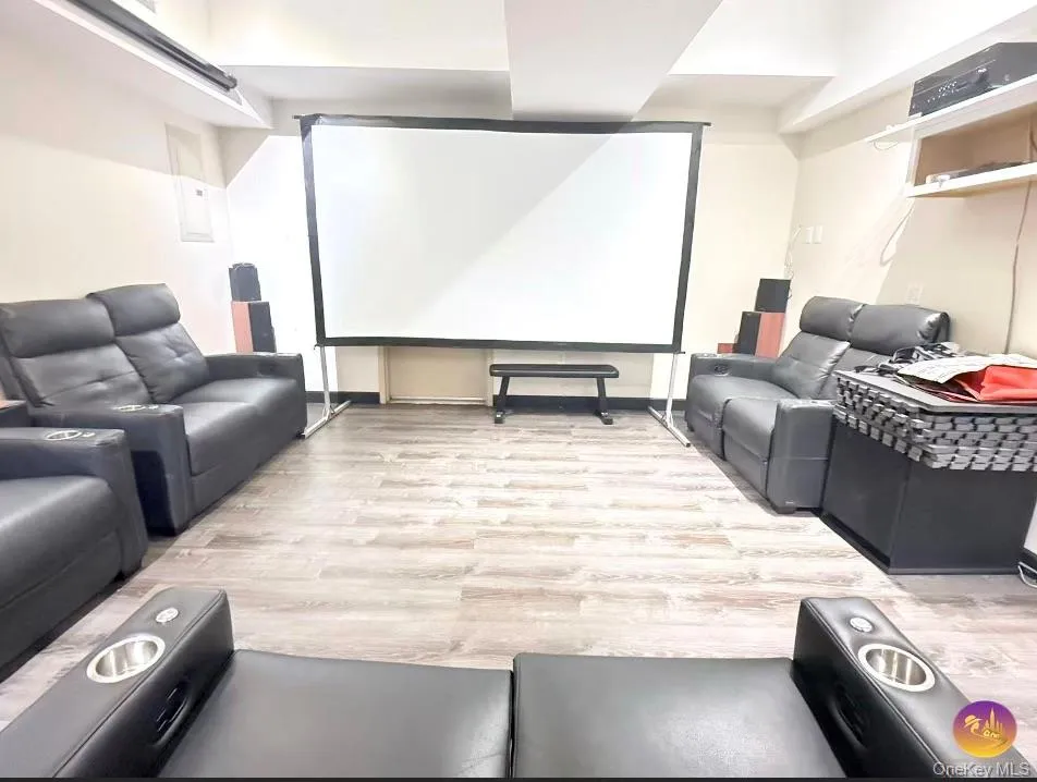 11817 Union Turnpike, New York, NY, 3 Rooms Rooms,1 BathroomBathrooms,Residential,For Rent,Union,0,977596 11817 Union Turnpike, New York, NY, 3 Rooms Rooms,1 BathroomBathrooms,Residential,For Rent,Union,0,977596