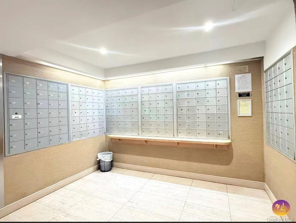 11817 Union Turnpike, New York, NY, 3 Rooms Rooms,1 BathroomBathrooms,Residential,For Rent,Union,0,977596 11817 Union Turnpike, New York, NY, 3 Rooms Rooms,1 BathroomBathrooms,Residential,For Rent,Union,0,977596