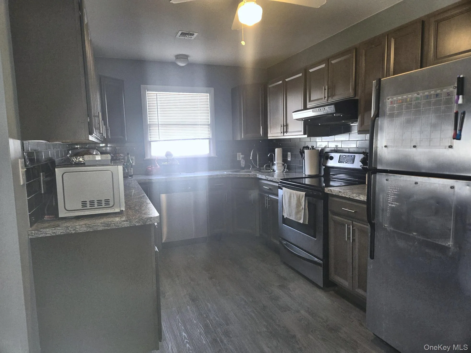 21 Wyant Avenue, Islip, NY, 1 Bedroom Bedrooms, 4 Rooms Rooms,1 BathroomBathrooms,Residential Lease,For Rent,Wyant,0,977597 21 Wyant Avenue, Islip, NY, 1 Bedroom Bedrooms, 4 Rooms Rooms,1 BathroomBathrooms,Residential Lease,For Rent,Wyant,0,977597