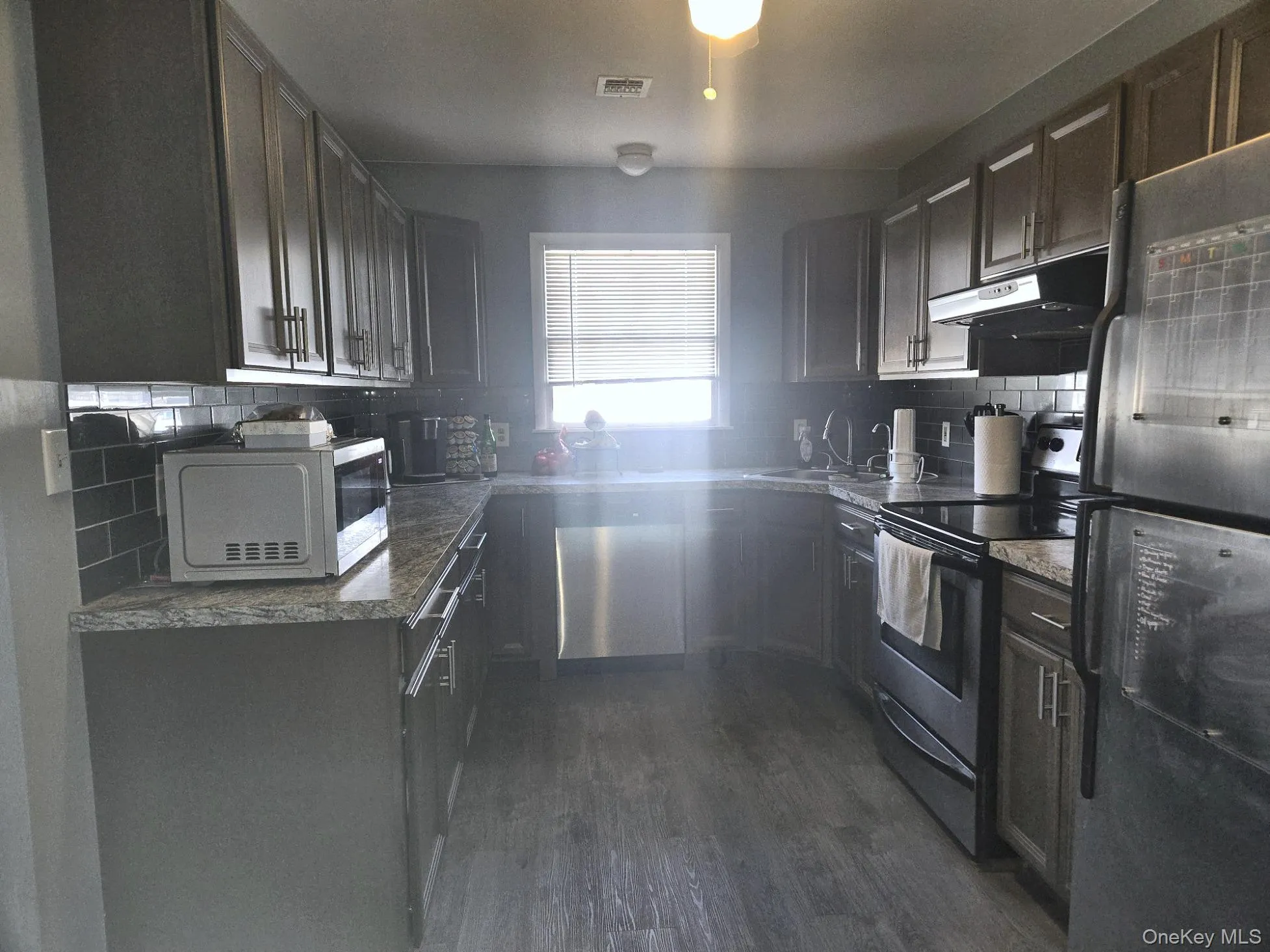 21 Wyant Avenue, Islip, NY, 1 Bedroom Bedrooms, 4 Rooms Rooms,1 BathroomBathrooms,Residential Lease,For Rent,Wyant,0,977597 21 Wyant Avenue, Islip, NY, 1 Bedroom Bedrooms, 4 Rooms Rooms,1 BathroomBathrooms,Residential Lease,For Rent,Wyant,0,977597