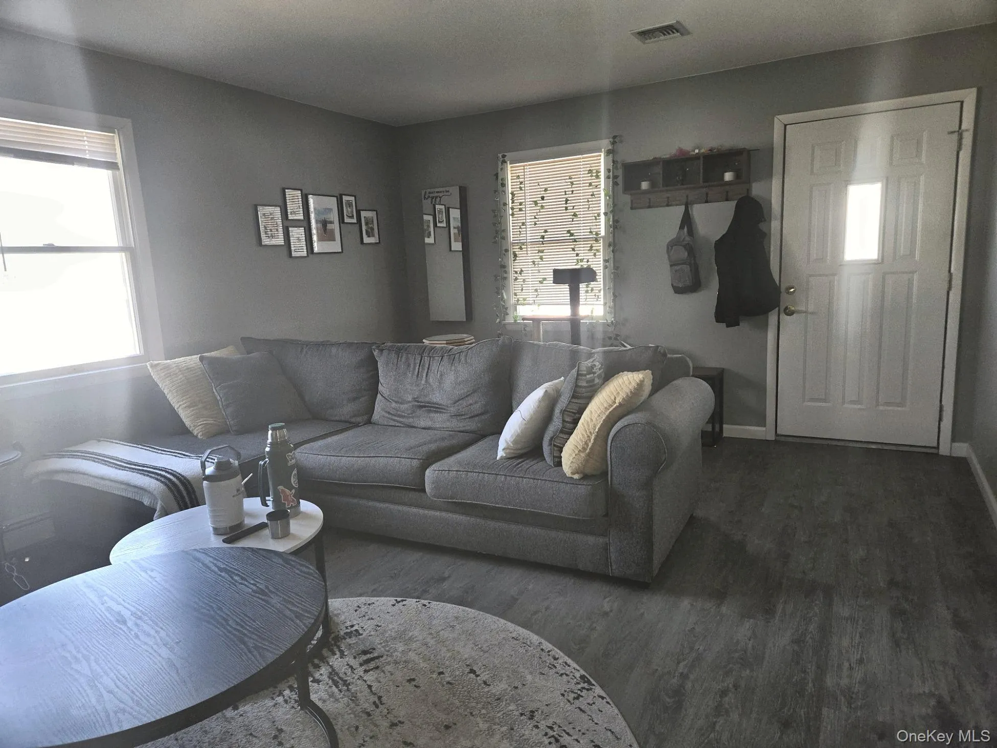 21 Wyant Avenue, Islip, NY, 1 Bedroom Bedrooms, 4 Rooms Rooms,1 BathroomBathrooms,Residential Lease,For Rent,Wyant,0,977597 21 Wyant Avenue, Islip, NY, 1 Bedroom Bedrooms, 4 Rooms Rooms,1 BathroomBathrooms,Residential Lease,For Rent,Wyant,0,977597