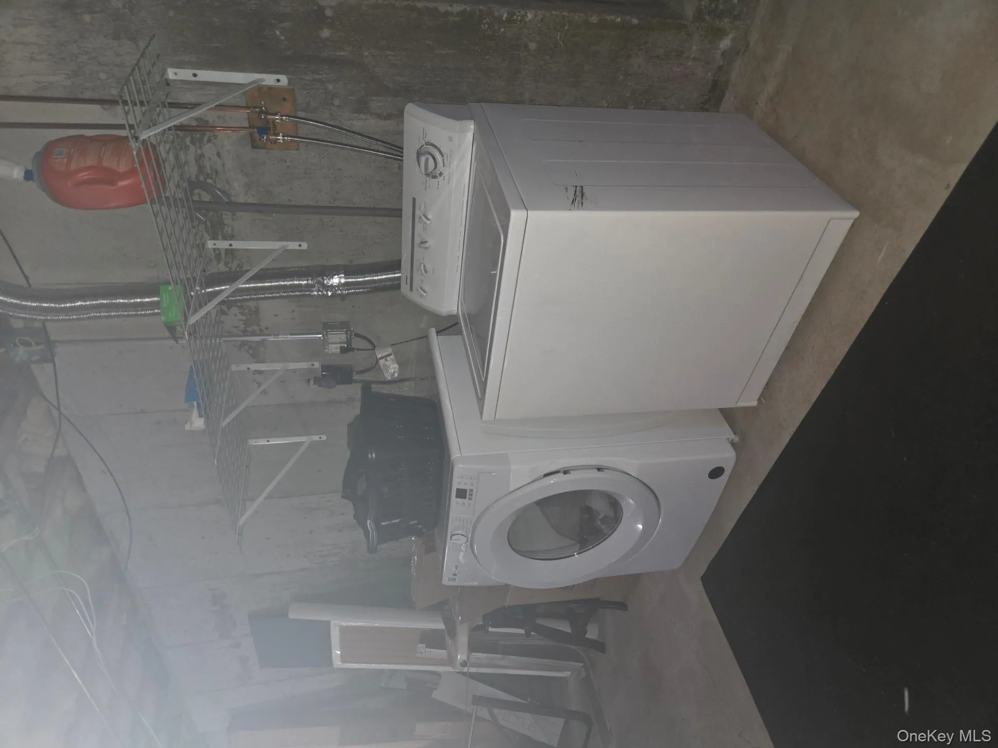 21 Wyant Avenue, Islip, NY, 1 Bedroom Bedrooms, 4 Rooms Rooms,1 BathroomBathrooms,Residential Lease,For Rent,Wyant,0,977597 21 Wyant Avenue, Islip, NY, 1 Bedroom Bedrooms, 4 Rooms Rooms,1 BathroomBathrooms,Residential Lease,For Rent,Wyant,0,977597