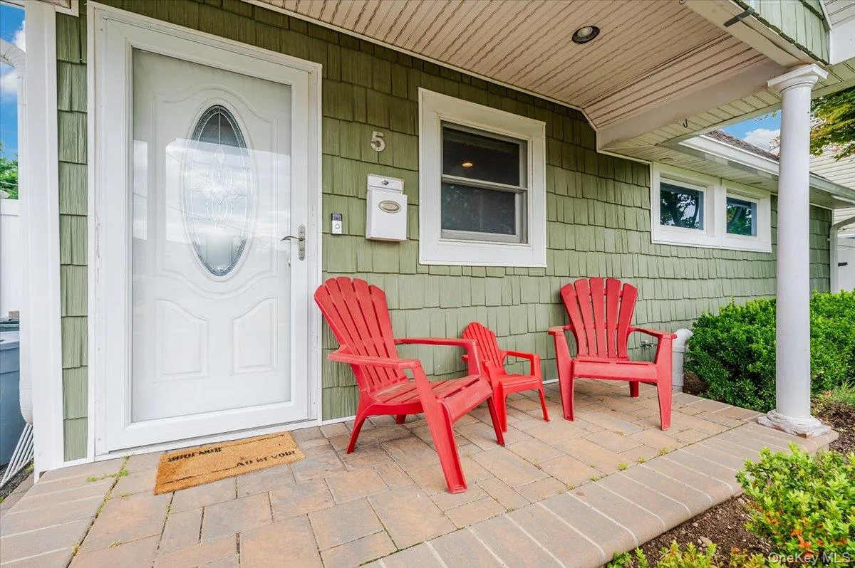 5 Stonecutter Road, Hempstead, NY, 2 Bedrooms Bedrooms, 6 Rooms Rooms,1 BathroomBathrooms,Residential Lease,For Rent,Stonecutter,0,977600 5 Stonecutter Road, Hempstead, NY, 2 Bedrooms Bedrooms, 6 Rooms Rooms,1 BathroomBathrooms,Residential Lease,For Rent,Stonecutter,0,977600