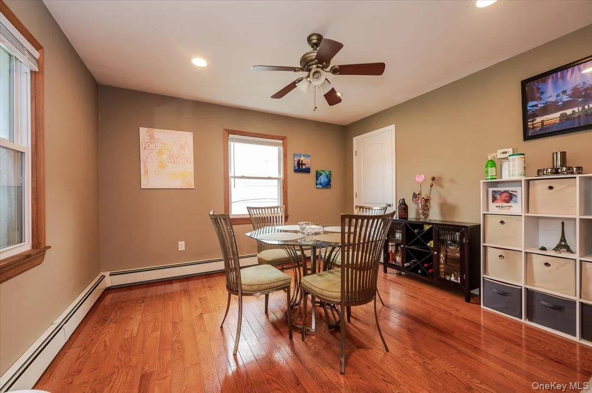 5 Stonecutter Road, Hempstead, NY, 2 Bedrooms Bedrooms, 6 Rooms Rooms,1 BathroomBathrooms,Residential Lease,For Rent,Stonecutter,0,977600 5 Stonecutter Road, Hempstead, NY, 2 Bedrooms Bedrooms, 6 Rooms Rooms,1 BathroomBathrooms,Residential Lease,For Rent,Stonecutter,0,977600