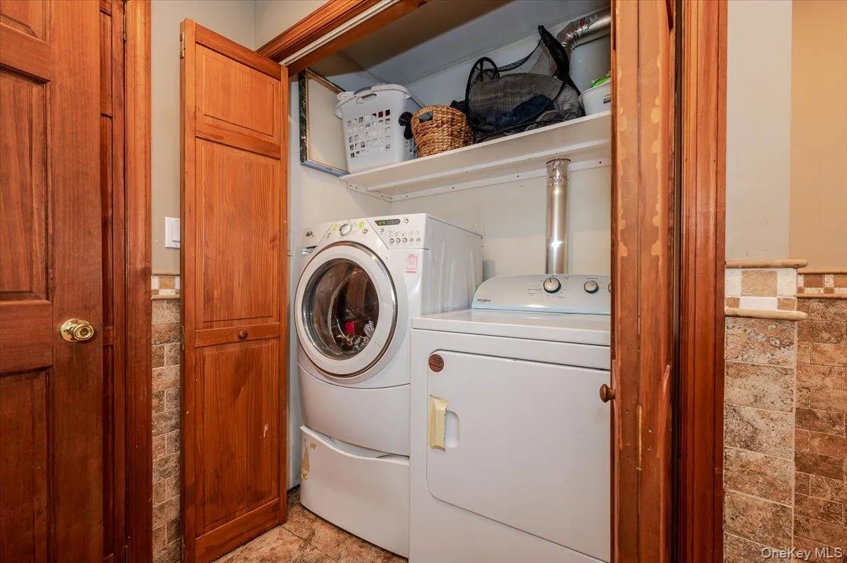 5 Stonecutter Road, Hempstead, NY, 2 Bedrooms Bedrooms, 6 Rooms Rooms,1 BathroomBathrooms,Residential Lease,For Rent,Stonecutter,0,977600 5 Stonecutter Road, Hempstead, NY, 2 Bedrooms Bedrooms, 6 Rooms Rooms,1 BathroomBathrooms,Residential Lease,For Rent,Stonecutter,0,977600