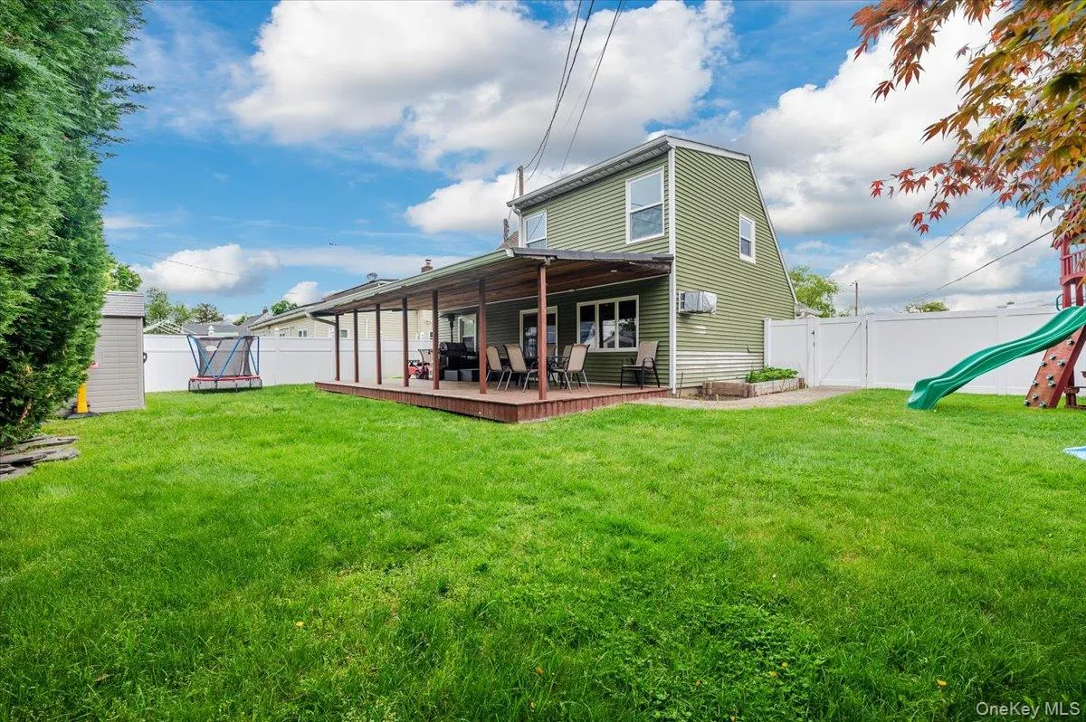 5 Stonecutter Road, Hempstead, NY, 2 Bedrooms Bedrooms, 6 Rooms Rooms,1 BathroomBathrooms,Residential Lease,For Rent,Stonecutter,0,977600 5 Stonecutter Road, Hempstead, NY, 2 Bedrooms Bedrooms, 6 Rooms Rooms,1 BathroomBathrooms,Residential Lease,For Rent,Stonecutter,0,977600