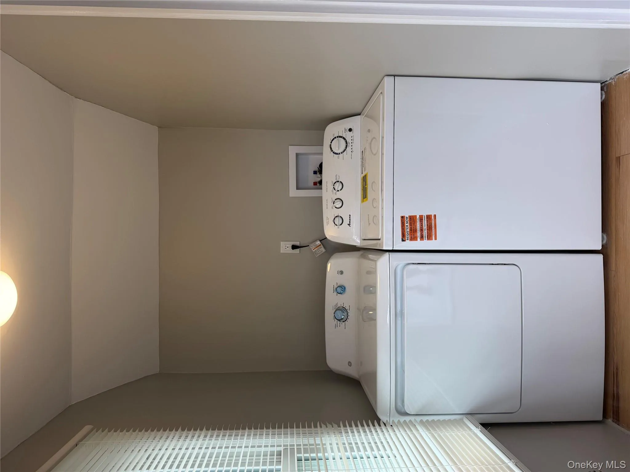 49 Railroad Avenue, Babylon, NY, 1 Bedroom Bedrooms, 4 Rooms Rooms,1 BathroomBathrooms,Residential Lease,For Rent,Railroad,0,977614 49 Railroad Avenue, Babylon, NY, 1 Bedroom Bedrooms, 4 Rooms Rooms,1 BathroomBathrooms,Residential Lease,For Rent,Railroad,0,977614