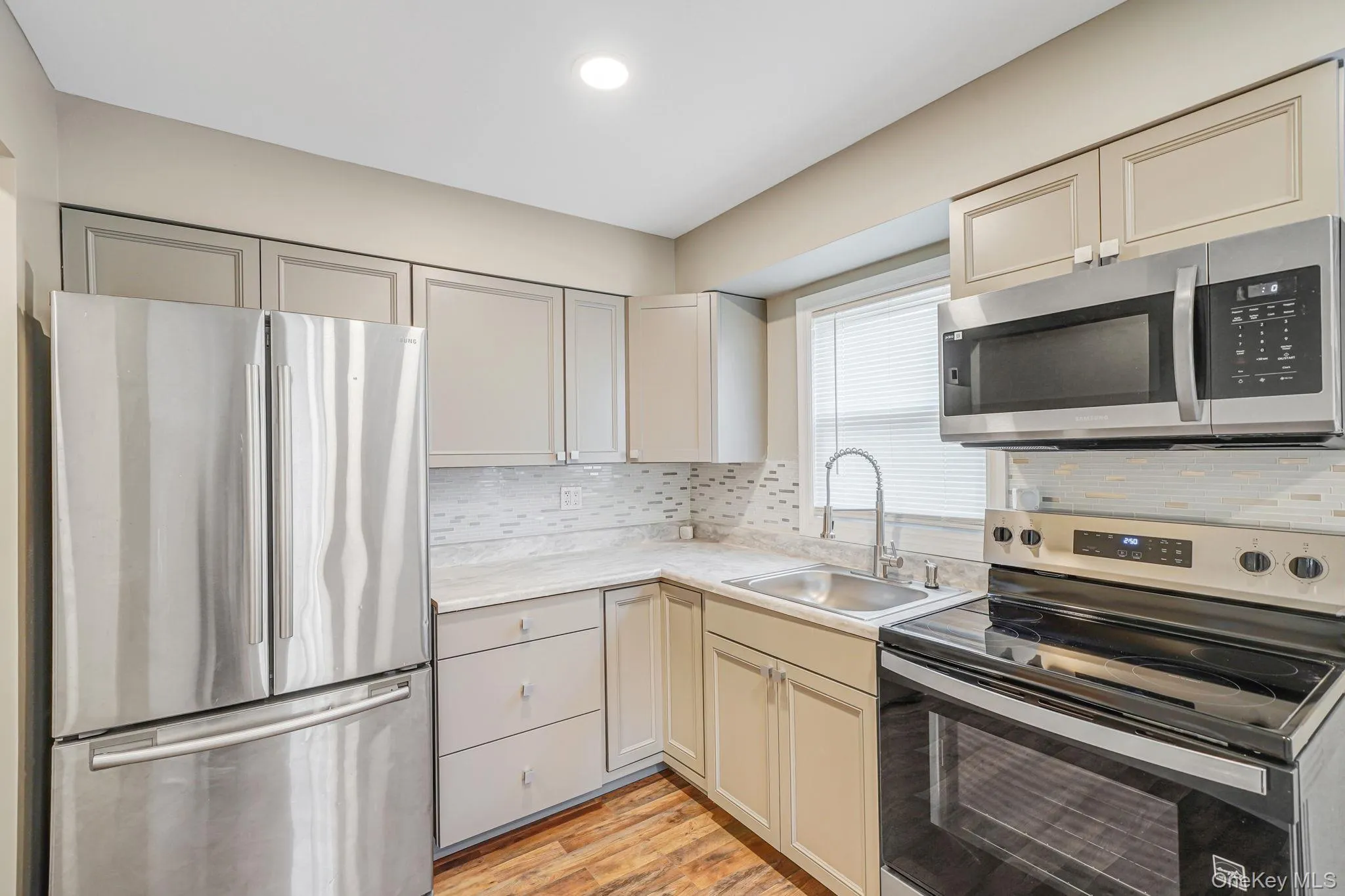 130 5th Avenue, Islip, NY, 3 Bedrooms Bedrooms, 6 Rooms Rooms,1 BathroomBathrooms,Residential Lease,For Rent,5th Avenue,0,977618 130 5th Avenue, Islip, NY, 3 Bedrooms Bedrooms, 6 Rooms Rooms,1 BathroomBathrooms,Residential Lease,For Rent,5th Avenue,0,977618