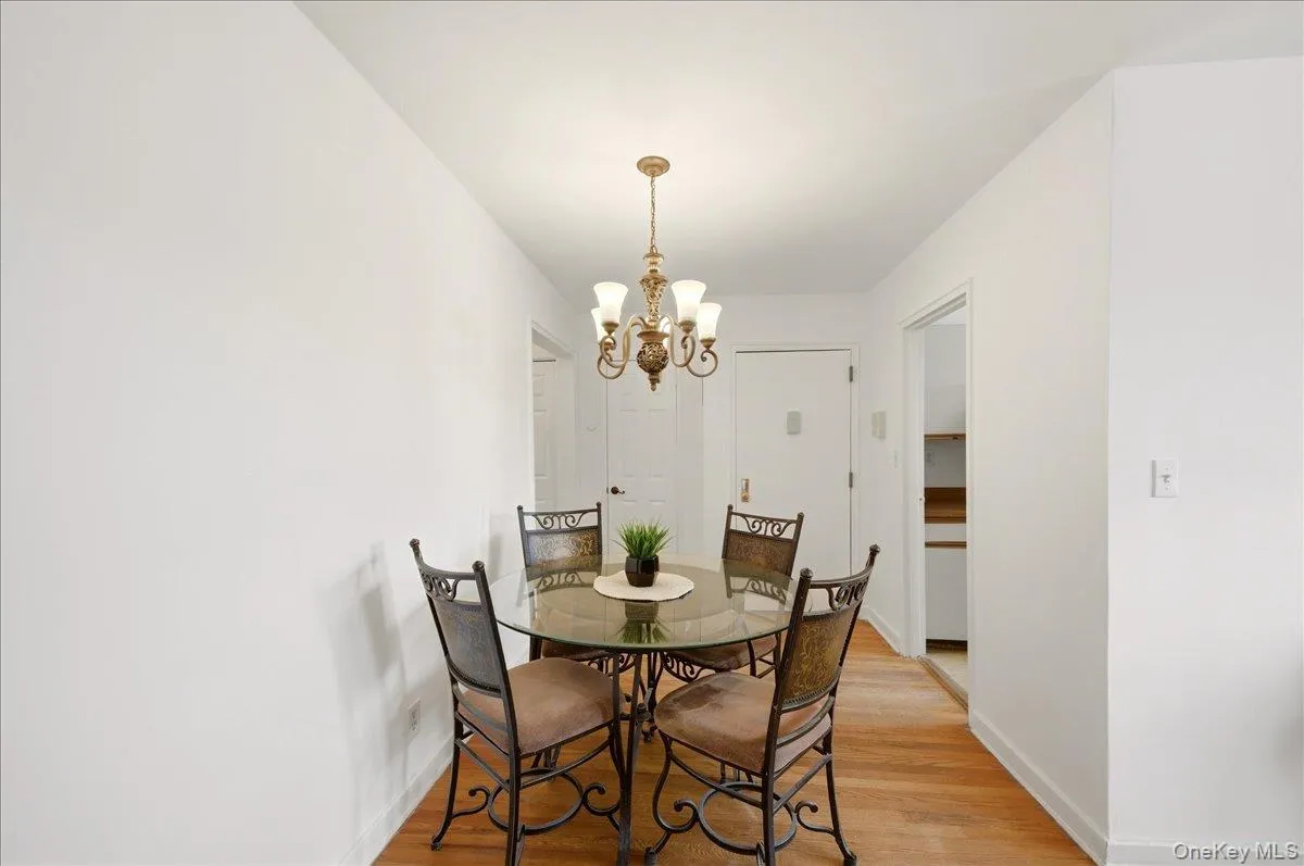 126 Underhill Avenue, Harrison, NY, 1 Bedroom Bedrooms, 3 Rooms Rooms,1 BathroomBathrooms,Residential,For Rent,Underhill,0,977620 126 Underhill Avenue, Harrison, NY, 1 Bedroom Bedrooms, 3 Rooms Rooms,1 BathroomBathrooms,Residential,For Rent,Underhill,0,977620