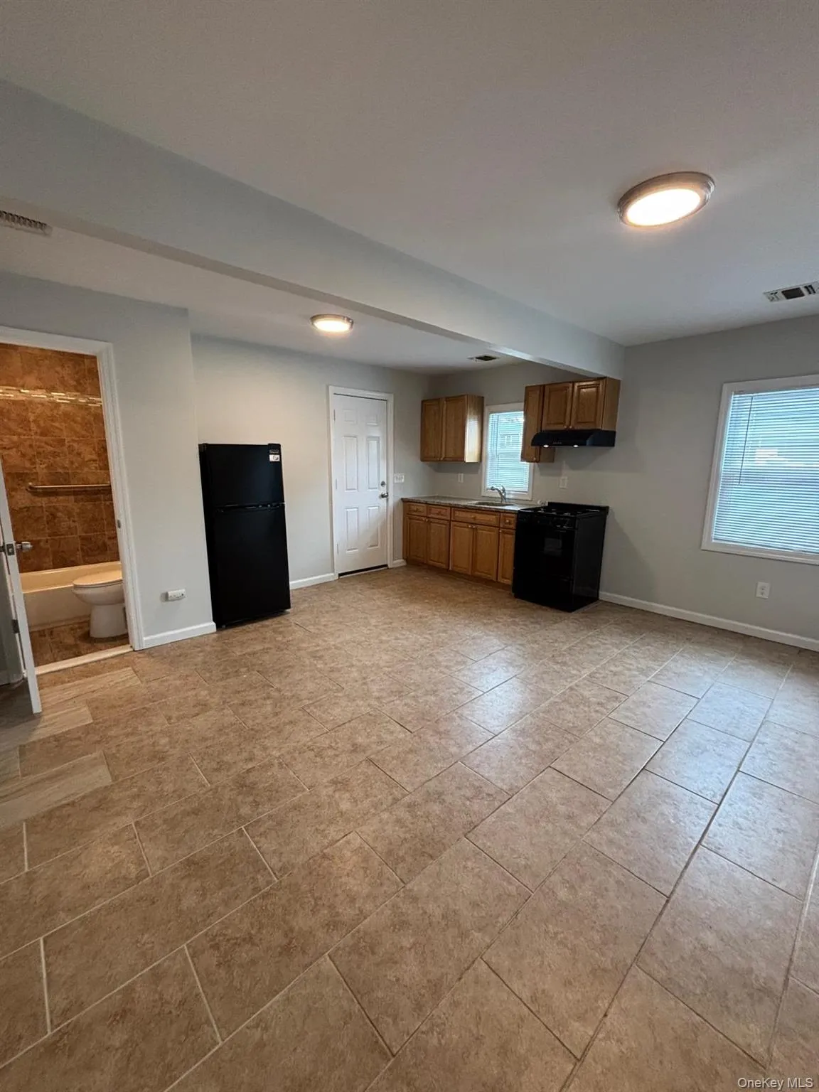 101 Miramar Avenue, Brookhaven, NY, 1 Bedroom Bedrooms, 4 Rooms Rooms,1 BathroomBathrooms,Residential Lease,For Rent,Miramar,0,977622 101 Miramar Avenue, Brookhaven, NY, 1 Bedroom Bedrooms, 4 Rooms Rooms,1 BathroomBathrooms,Residential Lease,For Rent,Miramar,0,977622