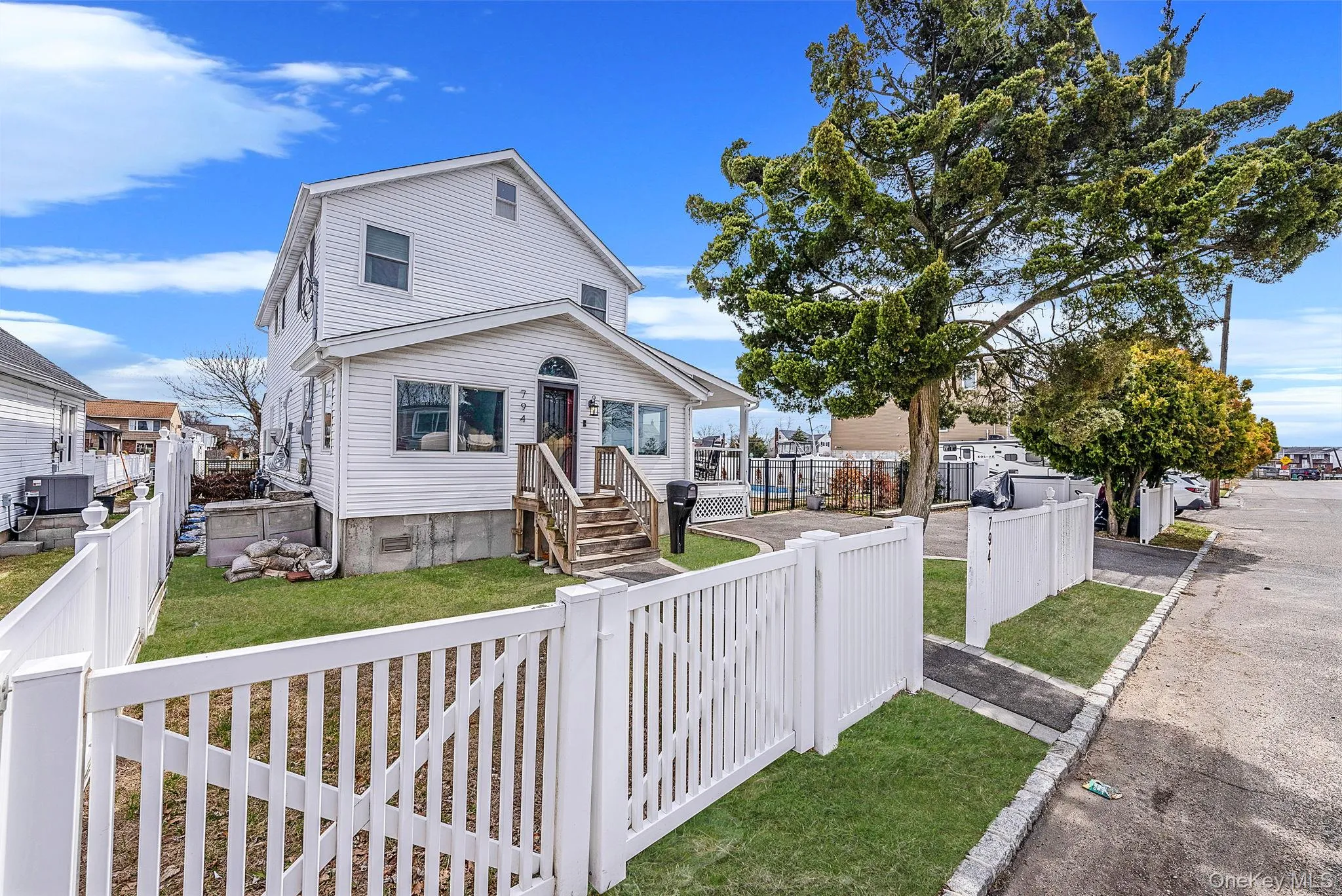 794 Pecan Street, Babylon, NY, 4 Bedrooms Bedrooms, 8 Rooms Rooms,2 BathroomsBathrooms,Residential,For Rent,Pecan,0,977636 794 Pecan Street, Babylon, NY, 4 Bedrooms Bedrooms, 8 Rooms Rooms,2 BathroomsBathrooms,Residential,For Rent,Pecan,0,977636
