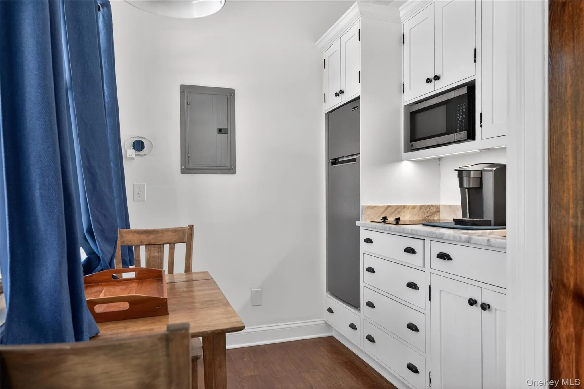 kitchenette in pool house kitchenette in pool house