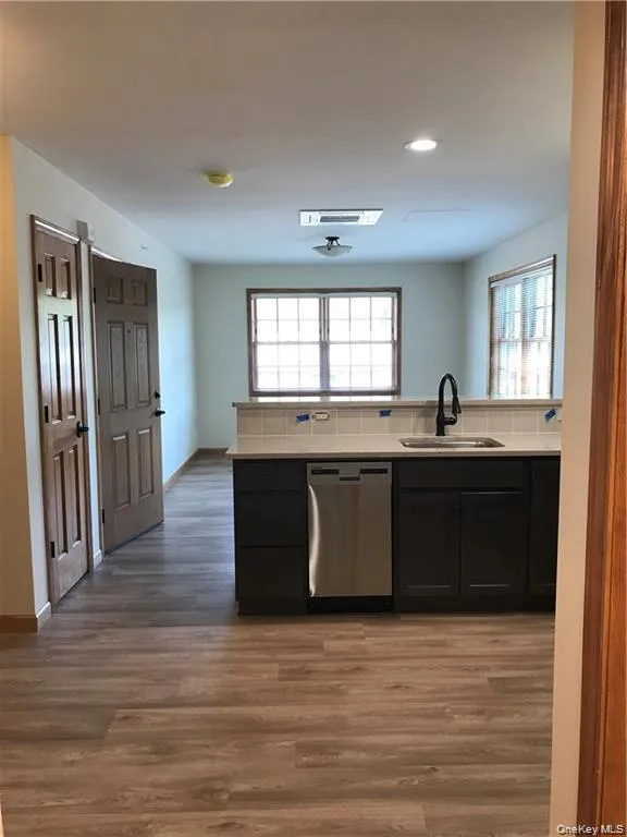 33 Route 17, Tuxedo, NY, 1 Bedroom Bedrooms, 4 Rooms Rooms,1 BathroomBathrooms,Residential Lease,For Rent,Route 17,0,977657 33 Route 17, Tuxedo, NY, 1 Bedroom Bedrooms, 4 Rooms Rooms,1 BathroomBathrooms,Residential Lease,For Rent,Route 17,0,977657