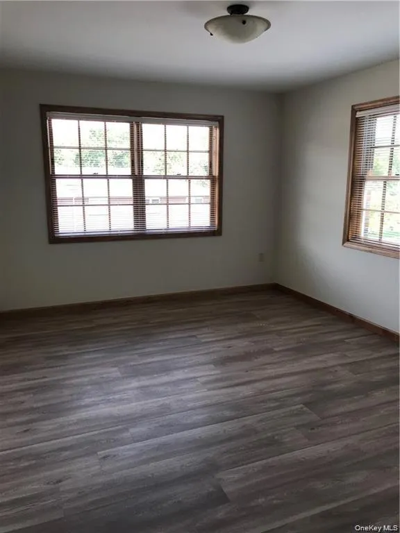 33 Route 17, Tuxedo, NY, 1 Bedroom Bedrooms, 4 Rooms Rooms,1 BathroomBathrooms,Residential Lease,For Rent,Route 17,0,977657 33 Route 17, Tuxedo, NY, 1 Bedroom Bedrooms, 4 Rooms Rooms,1 BathroomBathrooms,Residential Lease,For Rent,Route 17,0,977657