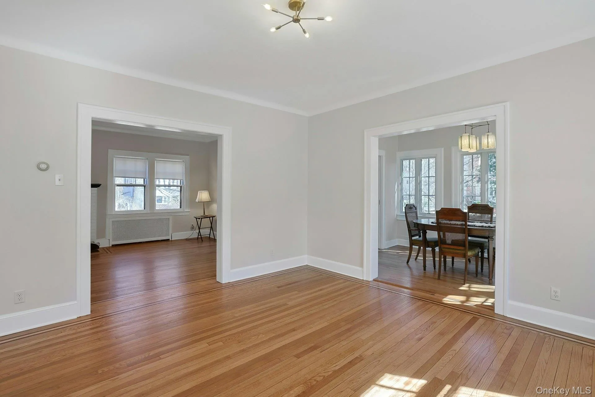 10 Robins Road, New Rochelle, NY, 3 Bedrooms Bedrooms, 8 Rooms Rooms,1 BathroomBathrooms,Residential Lease,For Rent,Robins,0,977659 10 Robins Road, New Rochelle, NY, 3 Bedrooms Bedrooms, 8 Rooms Rooms,1 BathroomBathrooms,Residential Lease,For Rent,Robins,0,977659