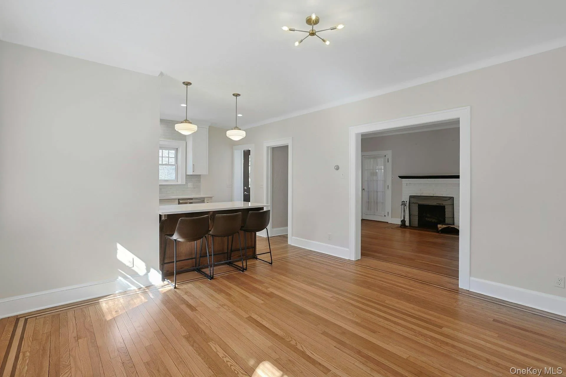 10 Robins Road, New Rochelle, NY, 3 Bedrooms Bedrooms, 8 Rooms Rooms,1 BathroomBathrooms,Residential Lease,For Rent,Robins,0,977659 10 Robins Road, New Rochelle, NY, 3 Bedrooms Bedrooms, 8 Rooms Rooms,1 BathroomBathrooms,Residential Lease,For Rent,Robins,0,977659