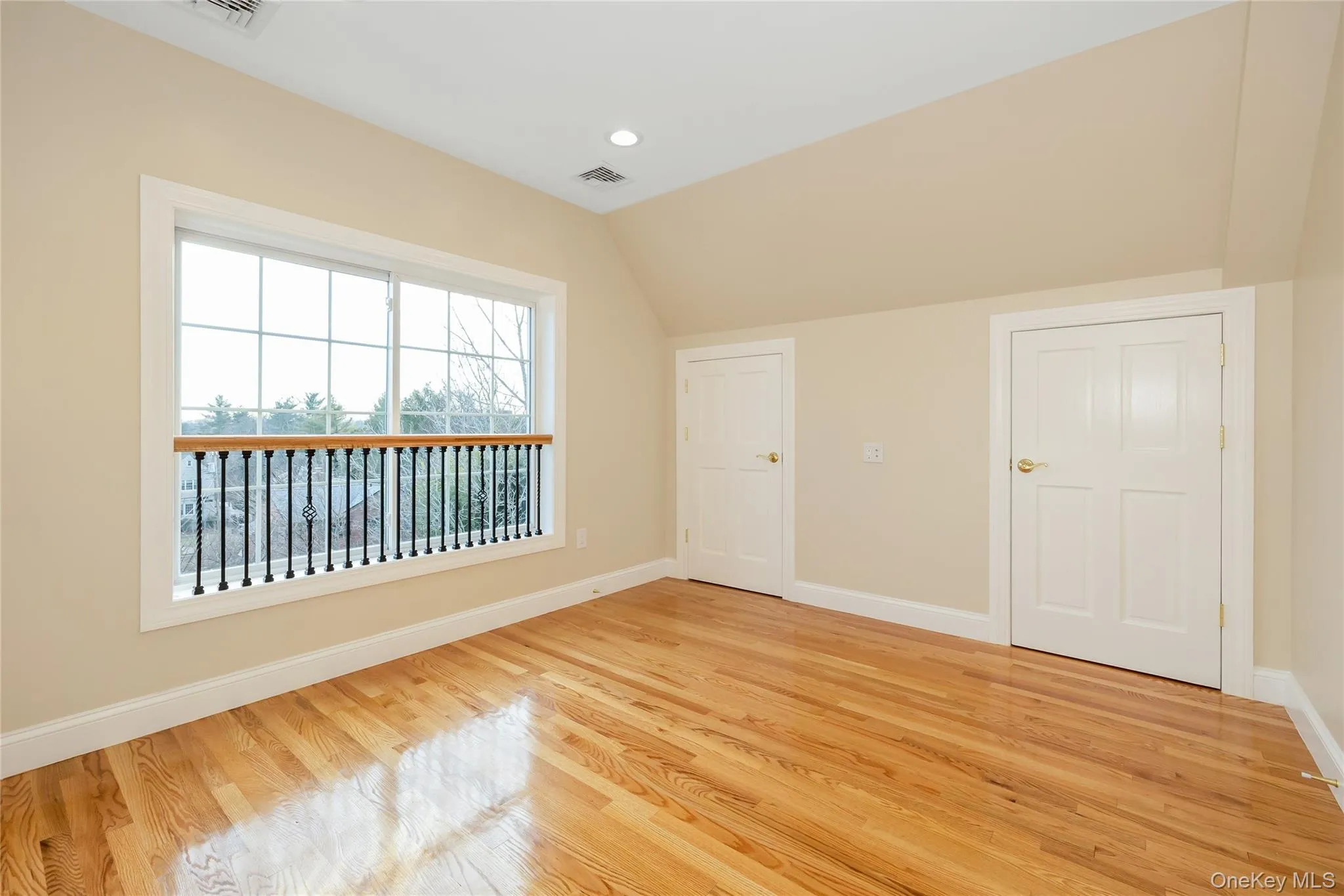 16 Grand Boulevard, Eastchester, NY, 5 Bedrooms Bedrooms, 12 Rooms Rooms,5 BathroomsBathrooms,Residential Lease,For Rent,Grand,0,977662 16 Grand Boulevard, Eastchester, NY, 5 Bedrooms Bedrooms, 12 Rooms Rooms,5 BathroomsBathrooms,Residential Lease,For Rent,Grand,0,977662