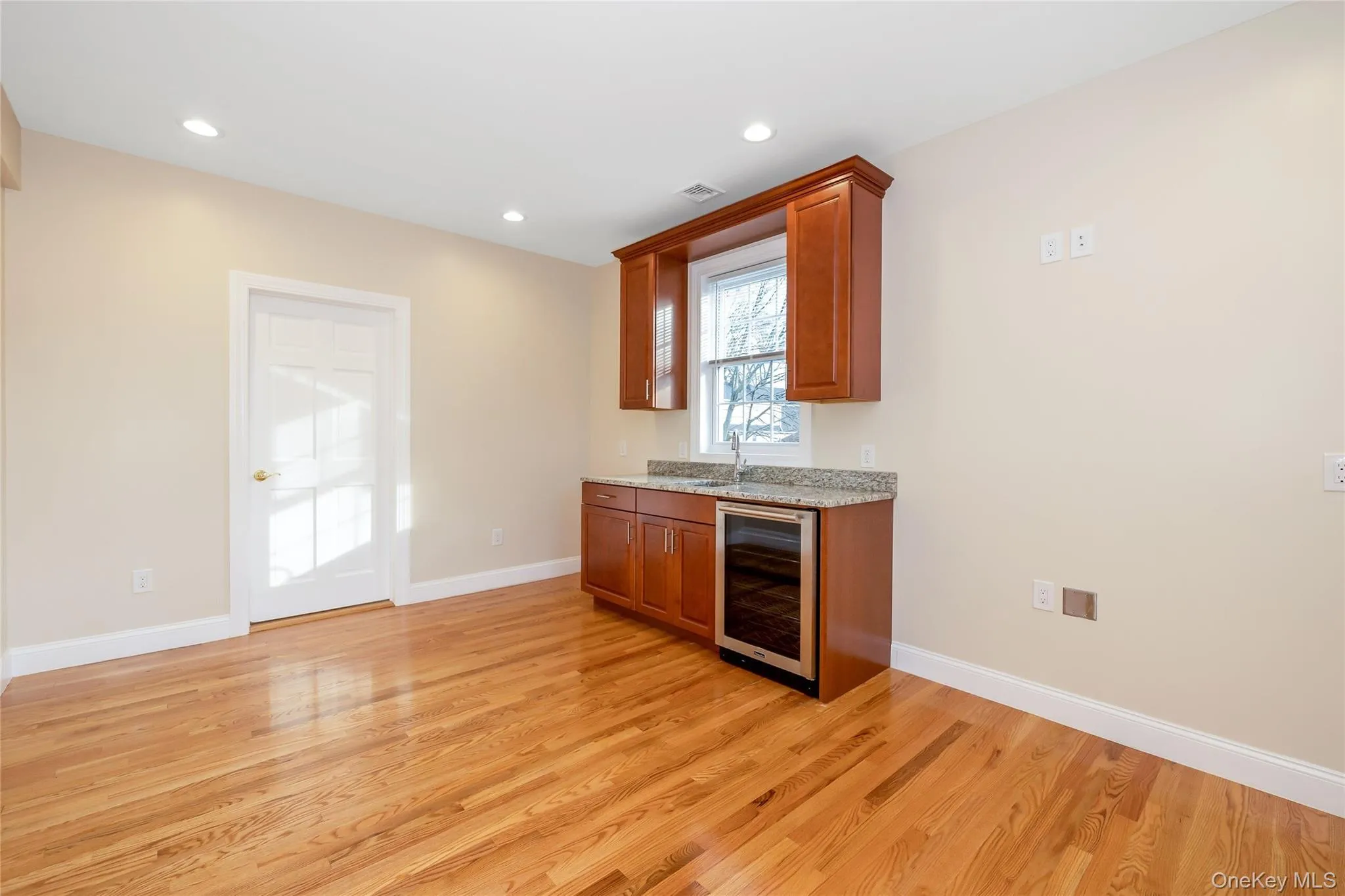 16 Grand Boulevard, Eastchester, NY, 5 Bedrooms Bedrooms, 12 Rooms Rooms,5 BathroomsBathrooms,Residential Lease,For Rent,Grand,0,977662 16 Grand Boulevard, Eastchester, NY, 5 Bedrooms Bedrooms, 12 Rooms Rooms,5 BathroomsBathrooms,Residential Lease,For Rent,Grand,0,977662