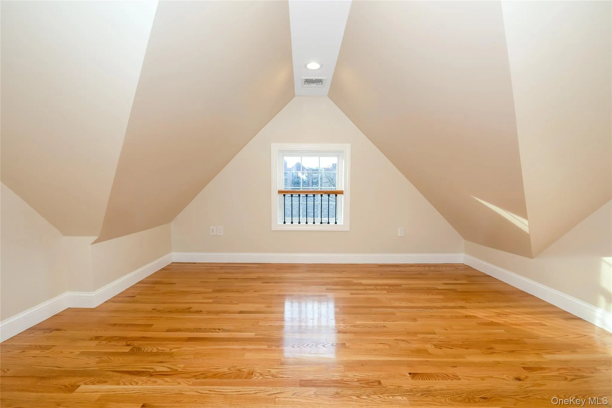 16 Grand Boulevard, Eastchester, NY, 5 Bedrooms Bedrooms, 12 Rooms Rooms,5 BathroomsBathrooms,Residential Lease,For Rent,Grand,0,977662 16 Grand Boulevard, Eastchester, NY, 5 Bedrooms Bedrooms, 12 Rooms Rooms,5 BathroomsBathrooms,Residential Lease,For Rent,Grand,0,977662