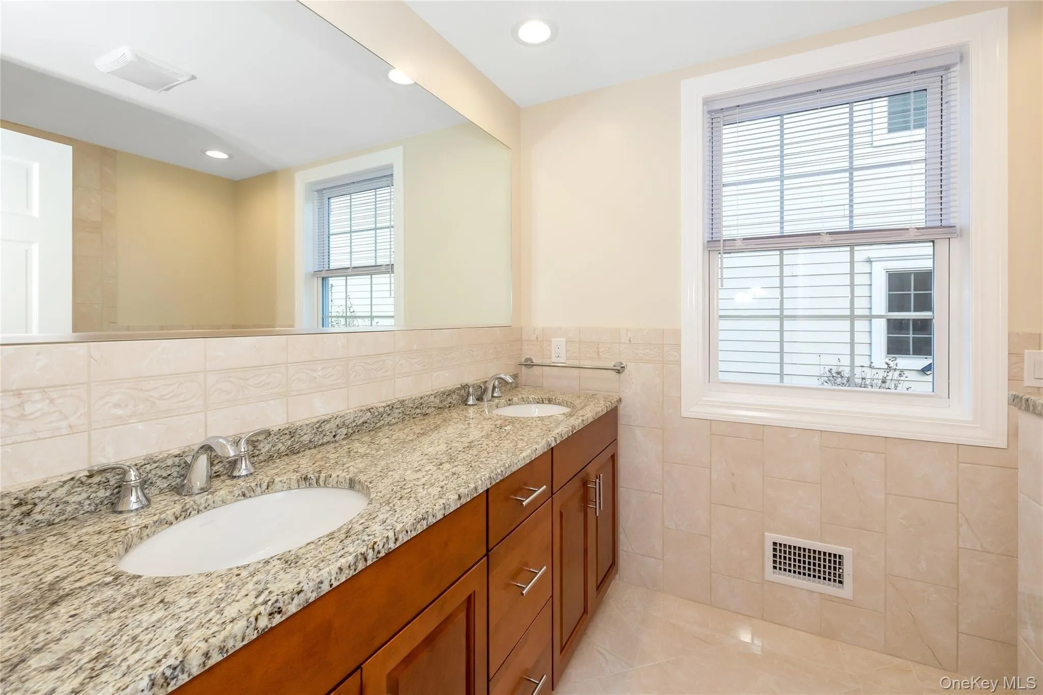 16 Grand Boulevard, Eastchester, NY, 5 Bedrooms Bedrooms, 12 Rooms Rooms,5 BathroomsBathrooms,Residential Lease,For Rent,Grand,0,977662 16 Grand Boulevard, Eastchester, NY, 5 Bedrooms Bedrooms, 12 Rooms Rooms,5 BathroomsBathrooms,Residential Lease,For Rent,Grand,0,977662