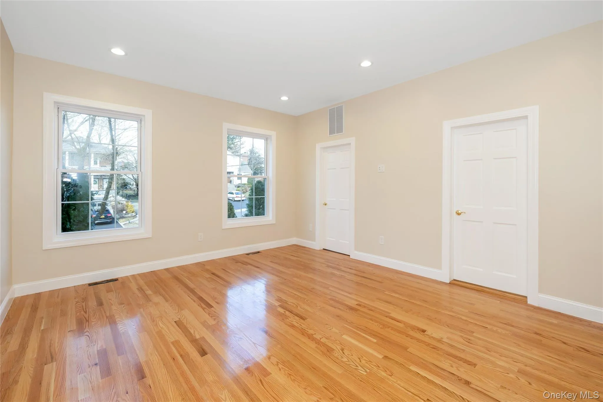 16 Grand Boulevard, Eastchester, NY, 5 Bedrooms Bedrooms, 12 Rooms Rooms,5 BathroomsBathrooms,Residential Lease,For Rent,Grand,0,977662 16 Grand Boulevard, Eastchester, NY, 5 Bedrooms Bedrooms, 12 Rooms Rooms,5 BathroomsBathrooms,Residential Lease,For Rent,Grand,0,977662