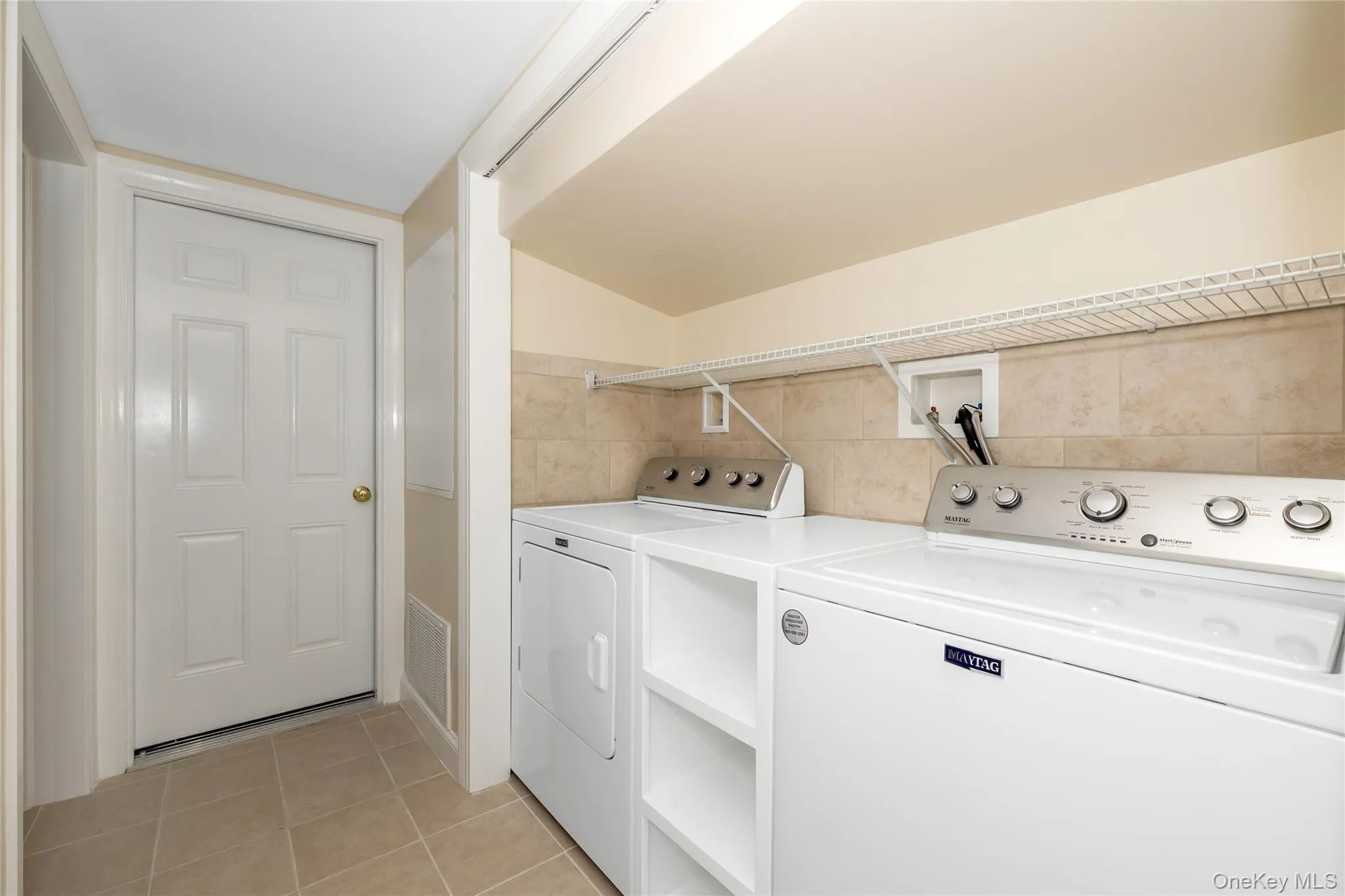 16 Grand Boulevard, Eastchester, NY, 5 Bedrooms Bedrooms, 12 Rooms Rooms,5 BathroomsBathrooms,Residential Lease,For Rent,Grand,0,977662 16 Grand Boulevard, Eastchester, NY, 5 Bedrooms Bedrooms, 12 Rooms Rooms,5 BathroomsBathrooms,Residential Lease,For Rent,Grand,0,977662