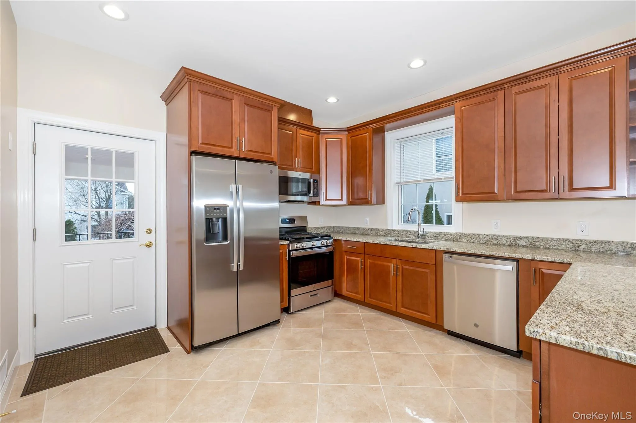 16 Grand Boulevard, Eastchester, NY, 5 Bedrooms Bedrooms, 12 Rooms Rooms,5 BathroomsBathrooms,Residential Lease,For Rent,Grand,0,977662 16 Grand Boulevard, Eastchester, NY, 5 Bedrooms Bedrooms, 12 Rooms Rooms,5 BathroomsBathrooms,Residential Lease,For Rent,Grand,0,977662