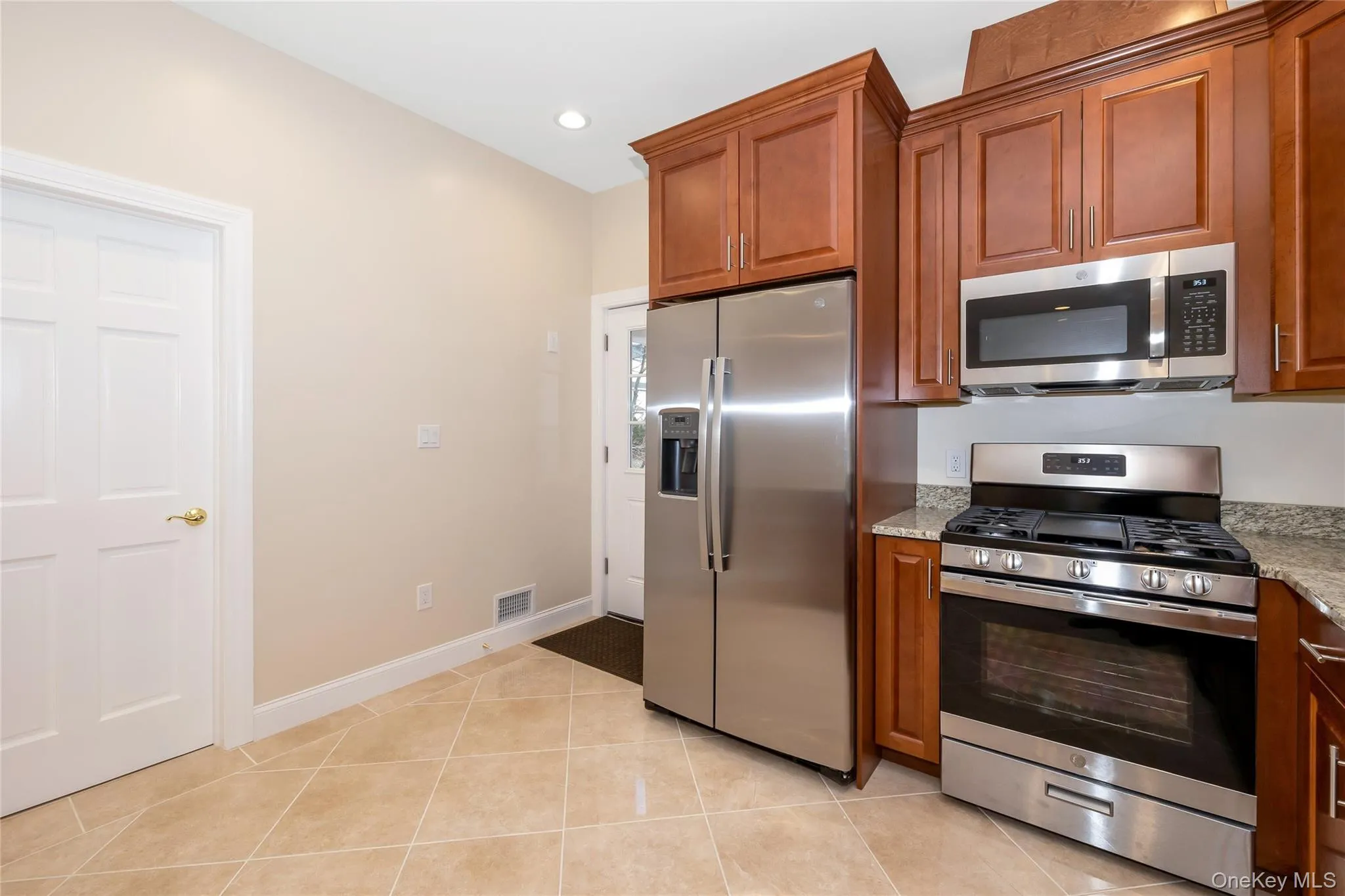 16 Grand Boulevard, Eastchester, NY, 5 Bedrooms Bedrooms, 12 Rooms Rooms,5 BathroomsBathrooms,Residential Lease,For Rent,Grand,0,977662 16 Grand Boulevard, Eastchester, NY, 5 Bedrooms Bedrooms, 12 Rooms Rooms,5 BathroomsBathrooms,Residential Lease,For Rent,Grand,0,977662