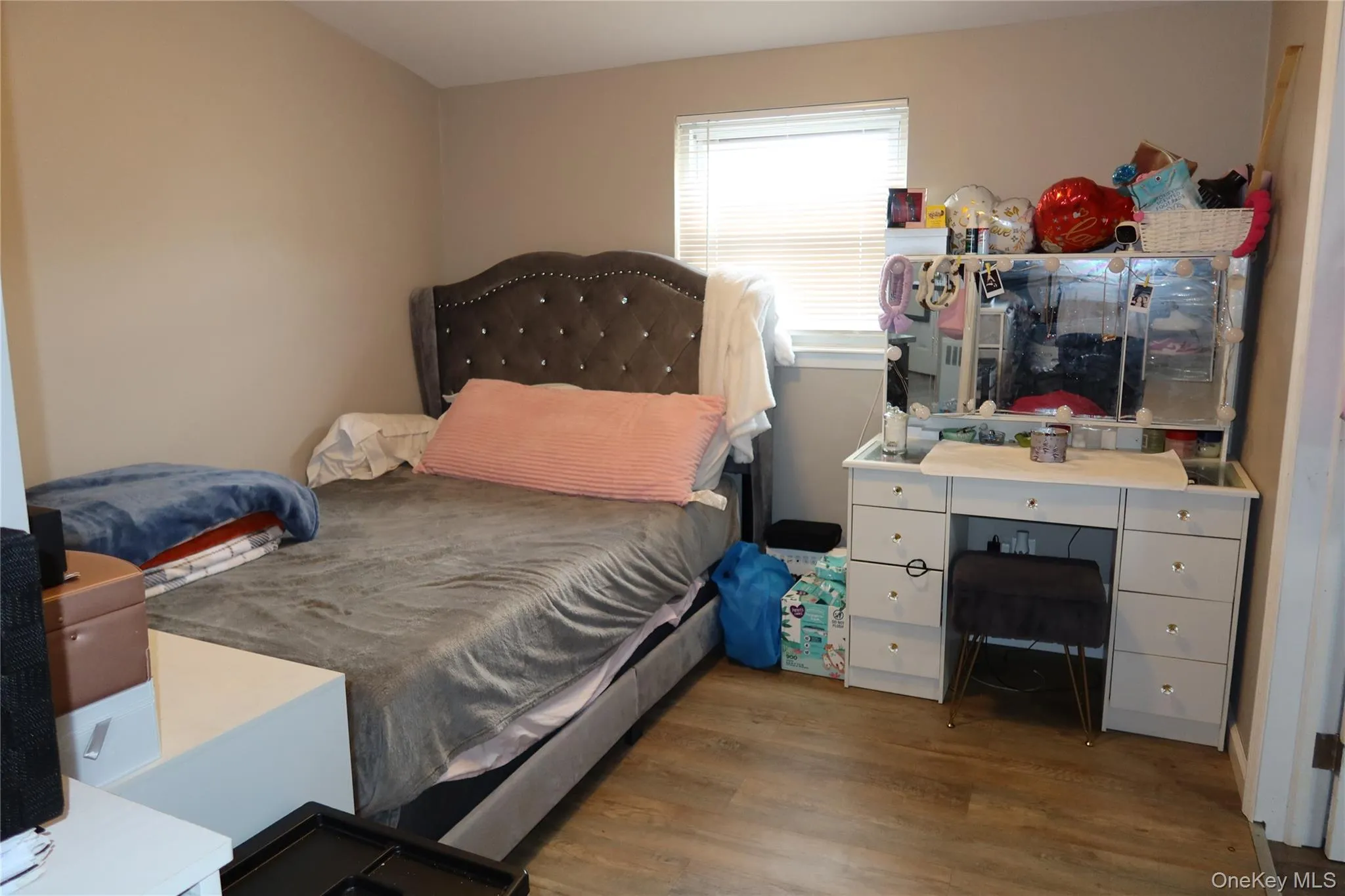 94 4th Avenue, Hempstead, NY, 3 Bedrooms Bedrooms, 5 Rooms Rooms,1 BathroomBathrooms,Residential Lease,For Rent,4th,0,977664 94 4th Avenue, Hempstead, NY, 3 Bedrooms Bedrooms, 5 Rooms Rooms,1 BathroomBathrooms,Residential Lease,For Rent,4th,0,977664