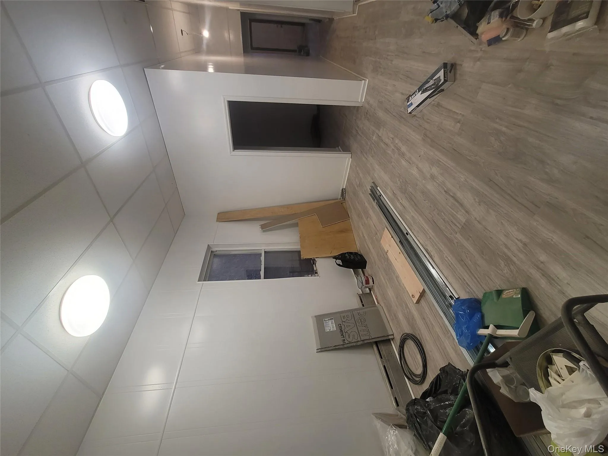 3553 Holland Avenue, New York, NY, 3 Bedrooms Bedrooms, 6 Rooms Rooms,1 BathroomBathrooms,Residential Lease,For Rent,Holland Avenue,0,977668 3553 Holland Avenue, New York, NY, 3 Bedrooms Bedrooms, 6 Rooms Rooms,1 BathroomBathrooms,Residential Lease,For Rent,Holland Avenue,0,977668