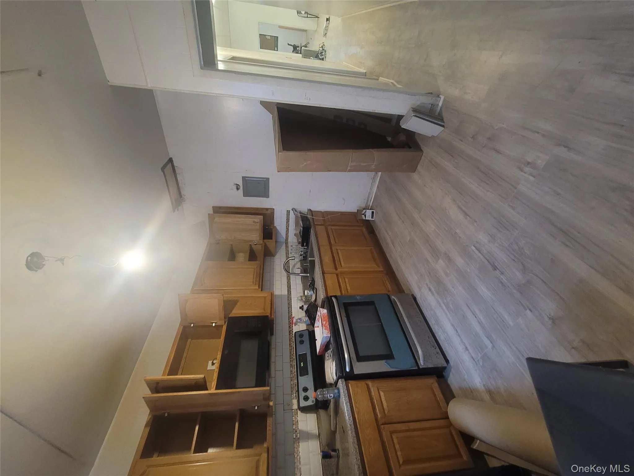 3553 Holland Avenue, New York, NY, 3 Bedrooms Bedrooms, 6 Rooms Rooms,1 BathroomBathrooms,Residential Lease,For Rent,Holland Avenue,0,977668 3553 Holland Avenue, New York, NY, 3 Bedrooms Bedrooms, 6 Rooms Rooms,1 BathroomBathrooms,Residential Lease,For Rent,Holland Avenue,0,977668