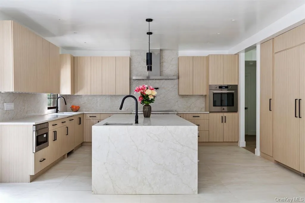 33 High Farms Road, Oyster Bay, NY, 6 Bedrooms Bedrooms, 12 Rooms Rooms,5 BathroomsBathrooms,Residential,For Rent,High Farms,0,977675 33 High Farms Road, Oyster Bay, NY, 6 Bedrooms Bedrooms, 12 Rooms Rooms,5 BathroomsBathrooms,Residential,For Rent,High Farms,0,977675