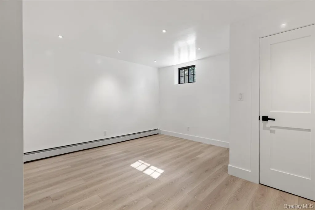 33 High Farms Road, Oyster Bay, NY, 6 Bedrooms Bedrooms, 12 Rooms Rooms,5 BathroomsBathrooms,Residential,For Rent,High Farms,0,977675 33 High Farms Road, Oyster Bay, NY, 6 Bedrooms Bedrooms, 12 Rooms Rooms,5 BathroomsBathrooms,Residential,For Rent,High Farms,0,977675