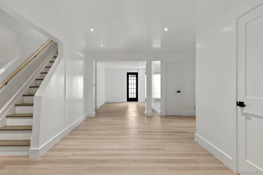 33 High Farms Road, Oyster Bay, NY, 6 Bedrooms Bedrooms, 12 Rooms Rooms,5 BathroomsBathrooms,Residential,For Rent,High Farms,0,977675 33 High Farms Road, Oyster Bay, NY, 6 Bedrooms Bedrooms, 12 Rooms Rooms,5 BathroomsBathrooms,Residential,For Rent,High Farms,0,977675