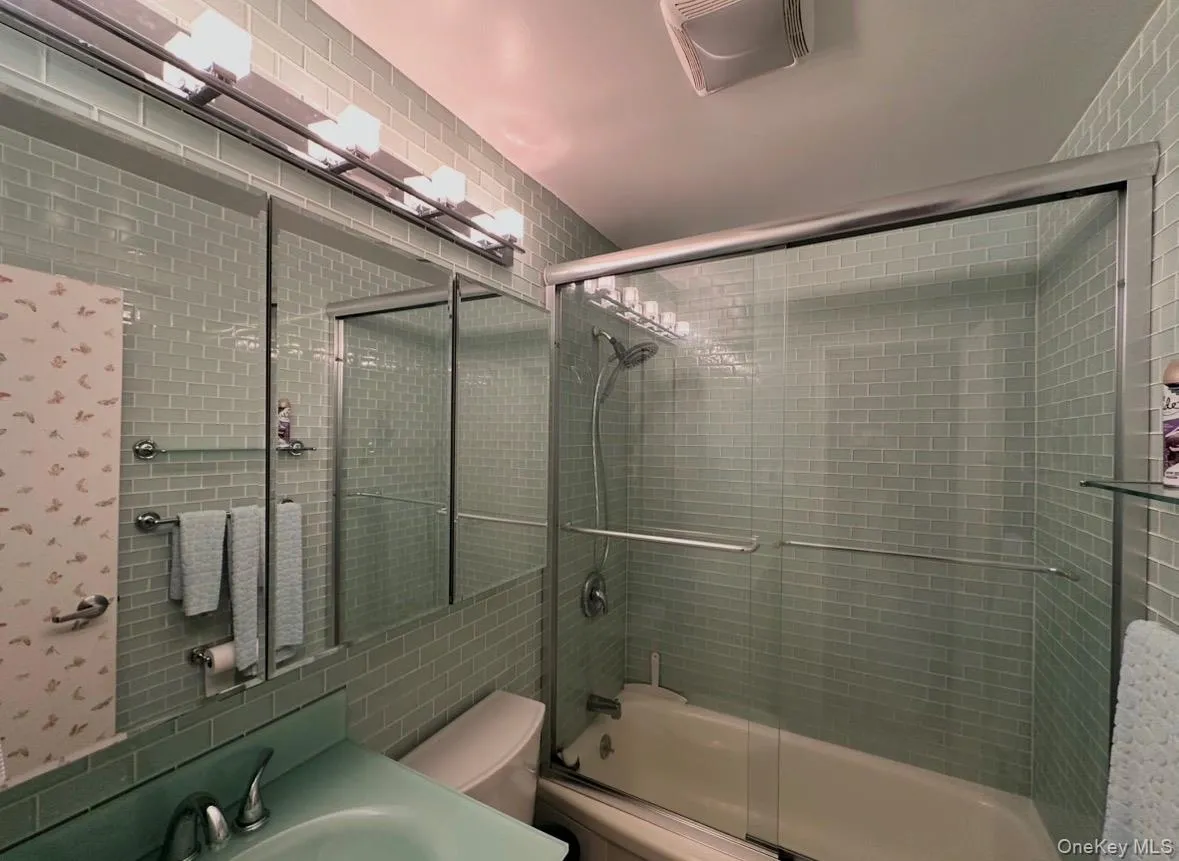 35 LIBRARY Avenue, Southampton, NY, 2 Bedrooms Bedrooms, 6 Rooms Rooms,3 BathroomsBathrooms,Residential,For Rent,LIBRARY,0,977679 35 LIBRARY Avenue, Southampton, NY, 2 Bedrooms Bedrooms, 6 Rooms Rooms,3 BathroomsBathrooms,Residential,For Rent,LIBRARY,0,977679
