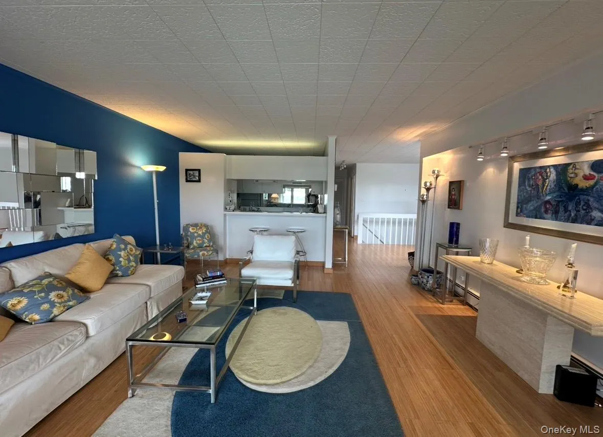 35 LIBRARY Avenue, Southampton, NY, 2 Bedrooms Bedrooms, 6 Rooms Rooms,3 BathroomsBathrooms,Residential,For Rent,LIBRARY,0,977679 35 LIBRARY Avenue, Southampton, NY, 2 Bedrooms Bedrooms, 6 Rooms Rooms,3 BathroomsBathrooms,Residential,For Rent,LIBRARY,0,977679