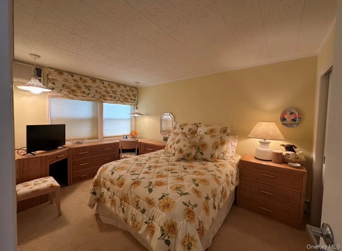 35 LIBRARY Avenue, Southampton, NY, 2 Bedrooms Bedrooms, 6 Rooms Rooms,3 BathroomsBathrooms,Residential,For Rent,LIBRARY,0,977679 35 LIBRARY Avenue, Southampton, NY, 2 Bedrooms Bedrooms, 6 Rooms Rooms,3 BathroomsBathrooms,Residential,For Rent,LIBRARY,0,977679