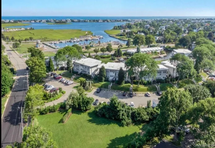35 Library Avenue Unit 3 I, Southampton, New York 11978