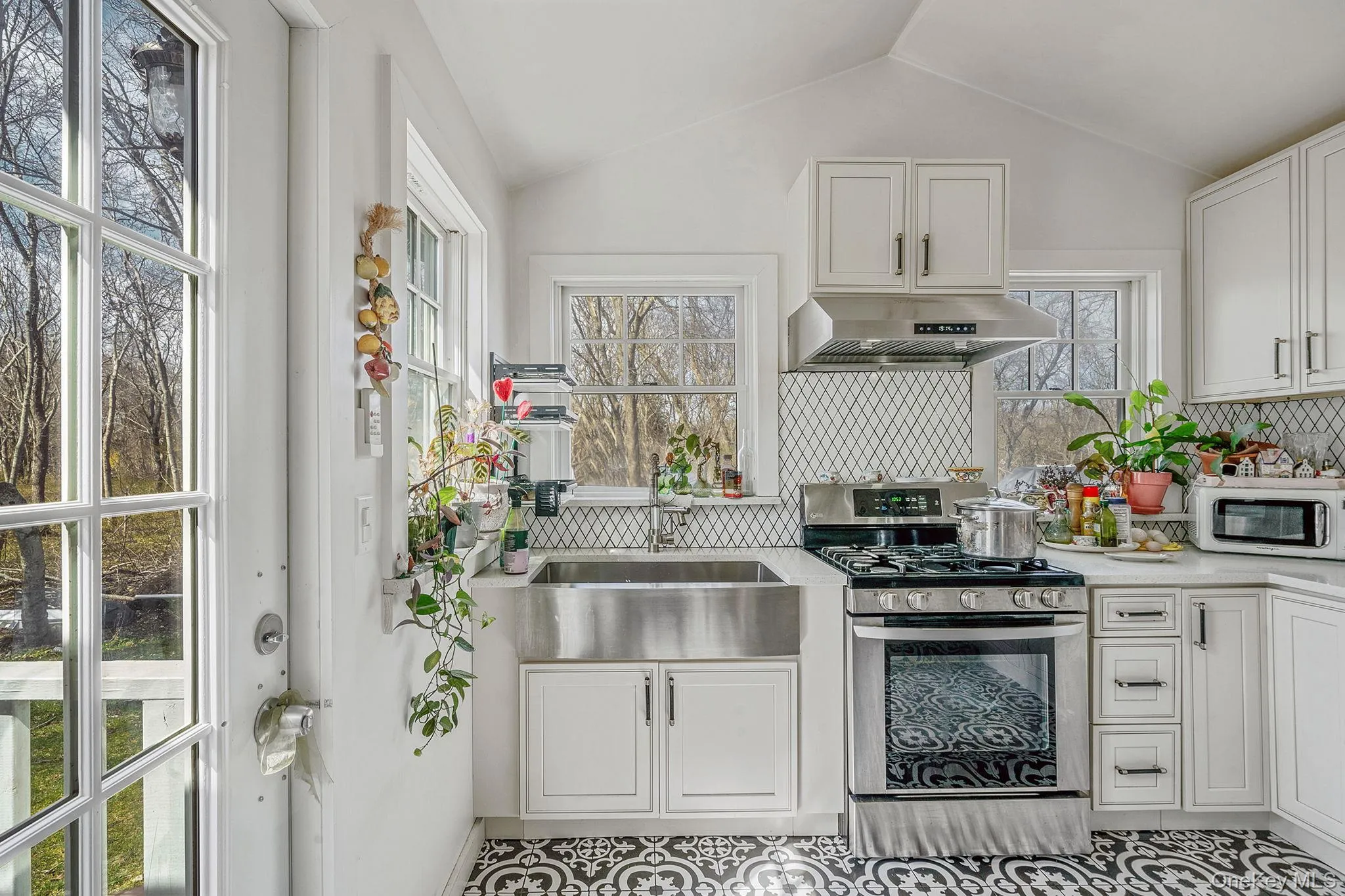 36595 County Road 48, Southold, NY, 4 Bedrooms Bedrooms, 10 Rooms Rooms,3 BathroomsBathrooms,Residential,For Rent,County Road 48,0,977695 36595 County Road 48, Southold, NY, 4 Bedrooms Bedrooms, 10 Rooms Rooms,3 BathroomsBathrooms,Residential,For Rent,County Road 48,0,977695