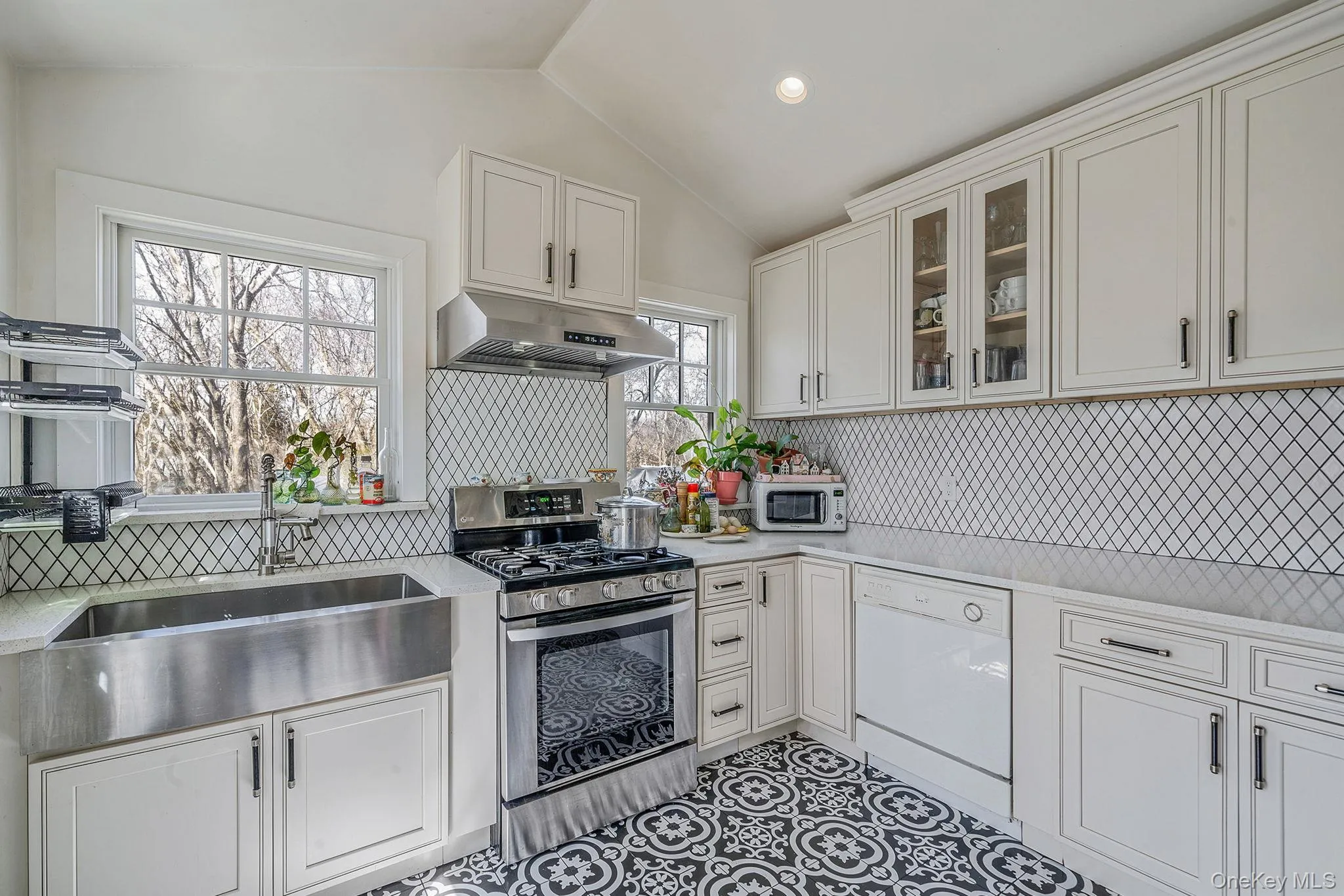 36595 County Road 48, Southold, NY, 4 Bedrooms Bedrooms, 10 Rooms Rooms,3 BathroomsBathrooms,Residential,For Rent,County Road 48,0,977695 36595 County Road 48, Southold, NY, 4 Bedrooms Bedrooms, 10 Rooms Rooms,3 BathroomsBathrooms,Residential,For Rent,County Road 48,0,977695