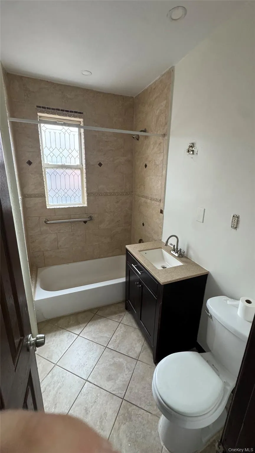 686 98th Street, New York, NY, 3 Bedrooms Bedrooms, 5 Rooms Rooms,1 BathroomBathrooms,Residential Lease,For Rent,98th,0,977704 686 98th Street, New York, NY, 3 Bedrooms Bedrooms, 5 Rooms Rooms,1 BathroomBathrooms,Residential Lease,For Rent,98th,0,977704
