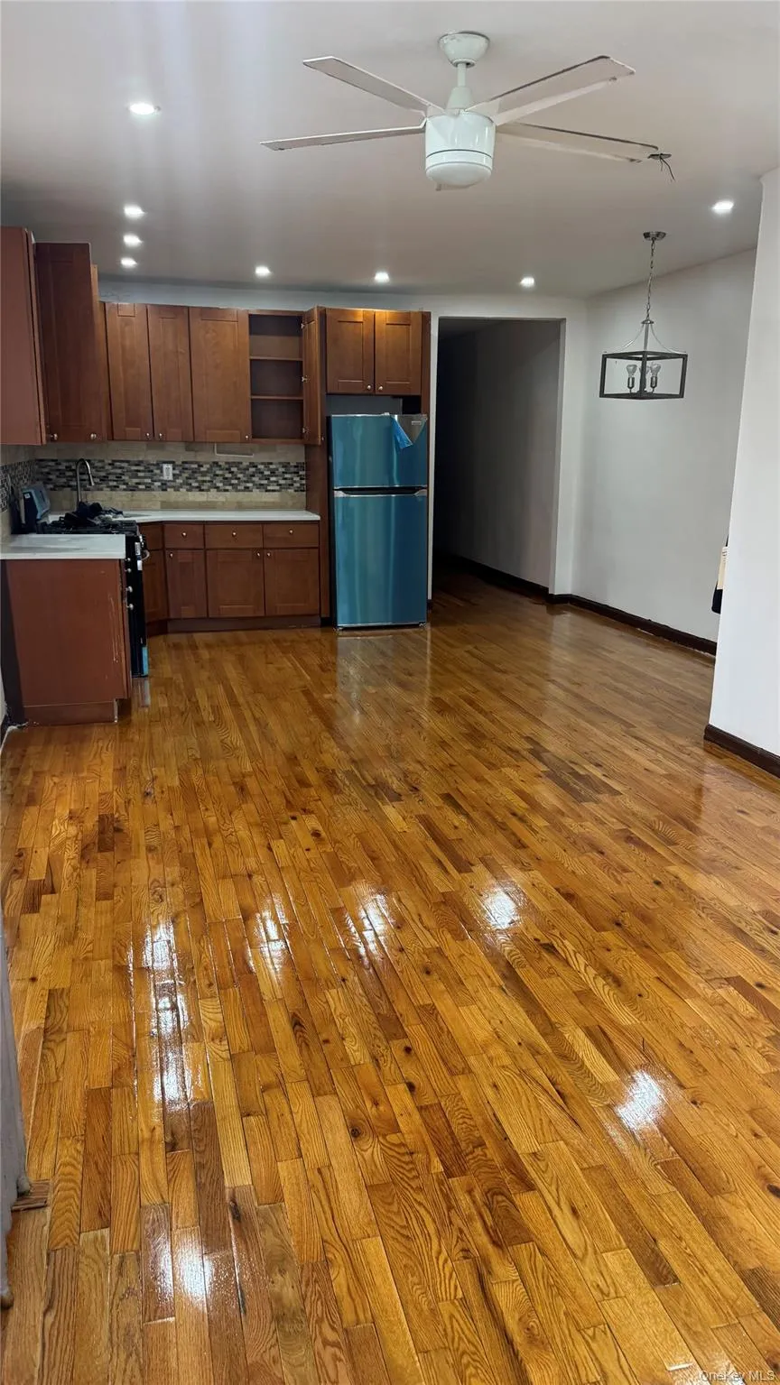 686 98th Street, New York, NY, 3 Bedrooms Bedrooms, 5 Rooms Rooms,1 BathroomBathrooms,Residential Lease,For Rent,98th,0,977704 686 98th Street, New York, NY, 3 Bedrooms Bedrooms, 5 Rooms Rooms,1 BathroomBathrooms,Residential Lease,For Rent,98th,0,977704
