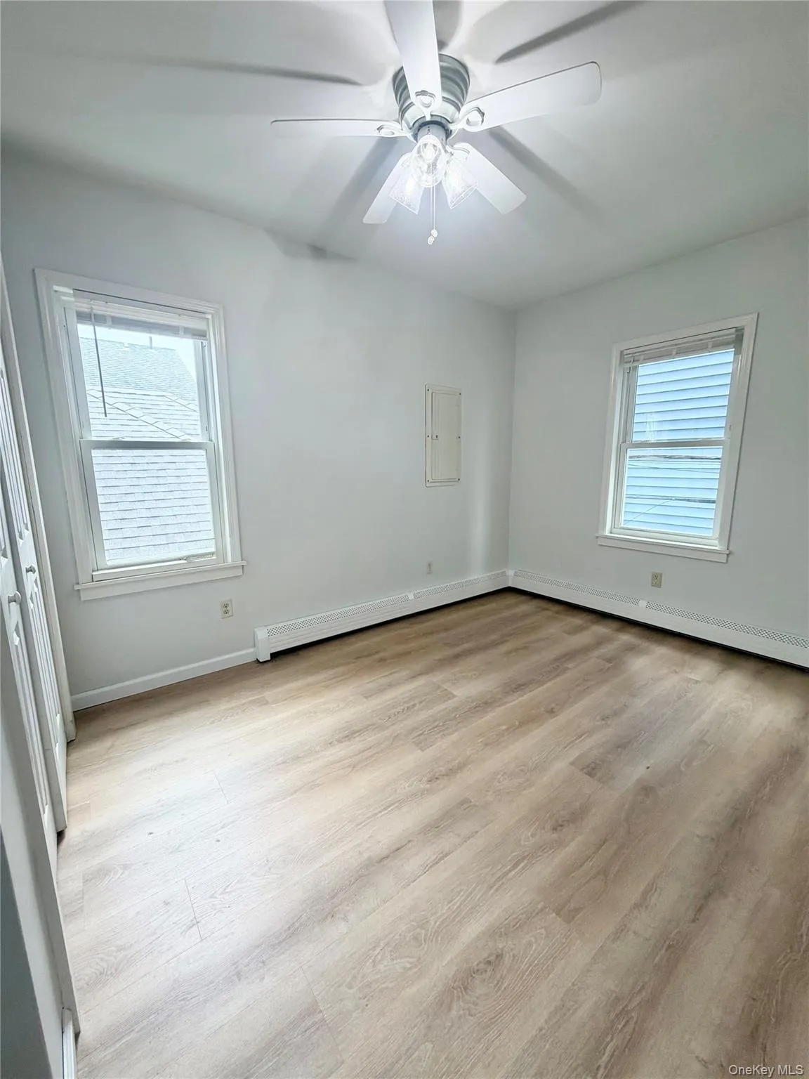 99 Delaware Avenue, Long Beach, NY, 3 Bedrooms Bedrooms, 5 Rooms Rooms,1 BathroomBathrooms,Residential Lease,For Rent,Delaware,0,977711 99 Delaware Avenue, Long Beach, NY, 3 Bedrooms Bedrooms, 5 Rooms Rooms,1 BathroomBathrooms,Residential Lease,For Rent,Delaware,0,977711