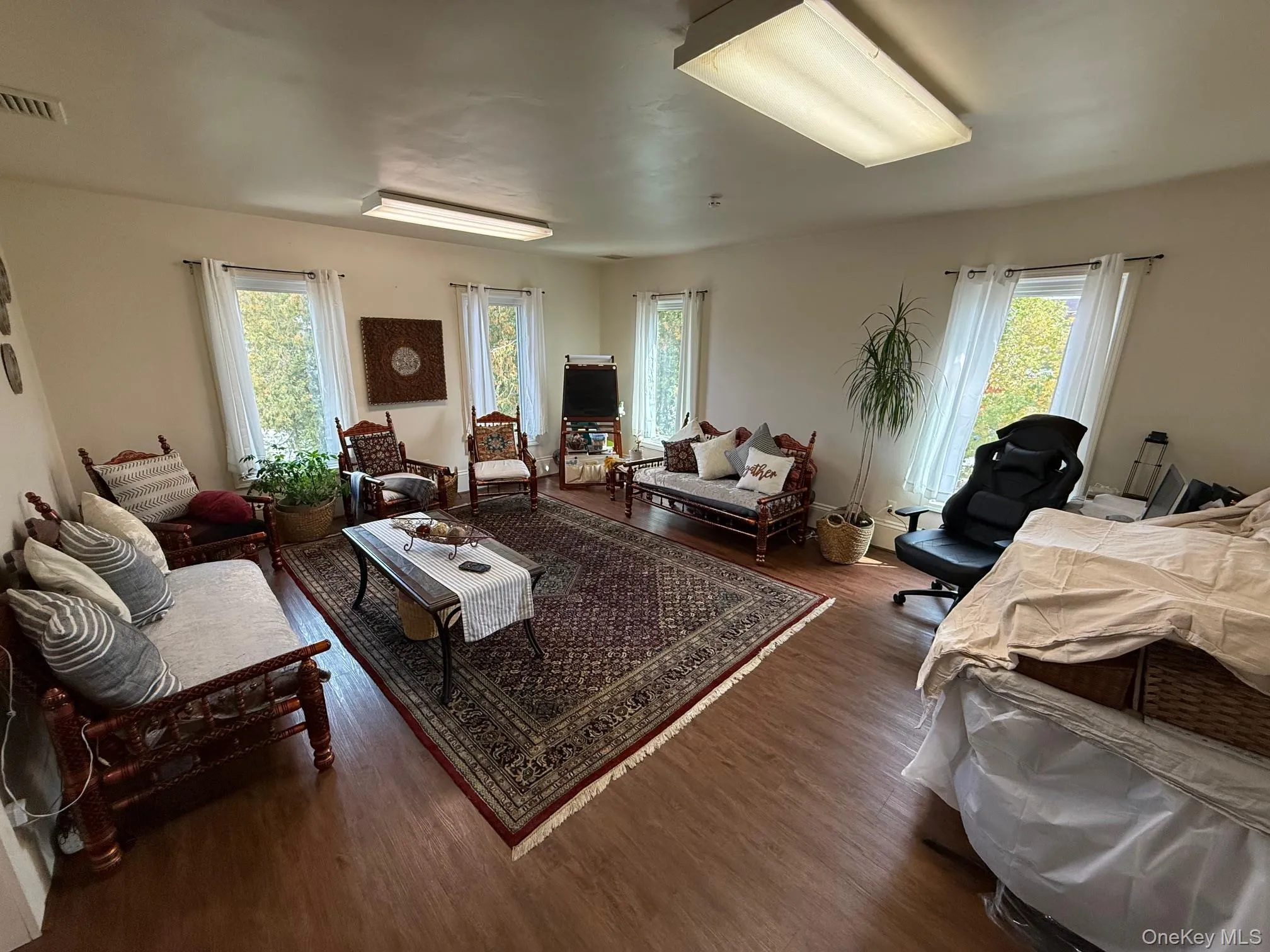 504 Broadway, Thompson, NY, 2 Bedrooms Bedrooms, 6 Rooms Rooms,1 BathroomBathrooms,Residential Lease,For Rent,Broadway,0,977712 504 Broadway, Thompson, NY, 2 Bedrooms Bedrooms, 6 Rooms Rooms,1 BathroomBathrooms,Residential Lease,For Rent,Broadway,0,977712